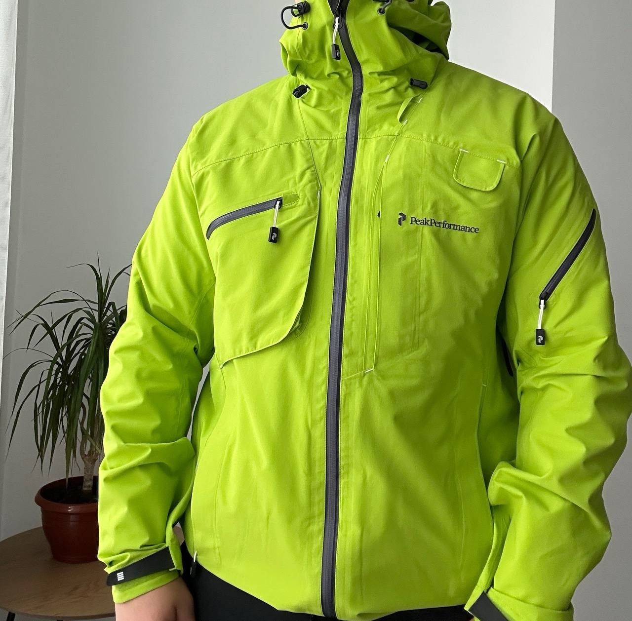 Peak Performance × Vintage Vintage Peak Performance Green Outdoor Style Heli Alp Jacket Size US L / EU 52-54 / 3 - 11 Thumbnail