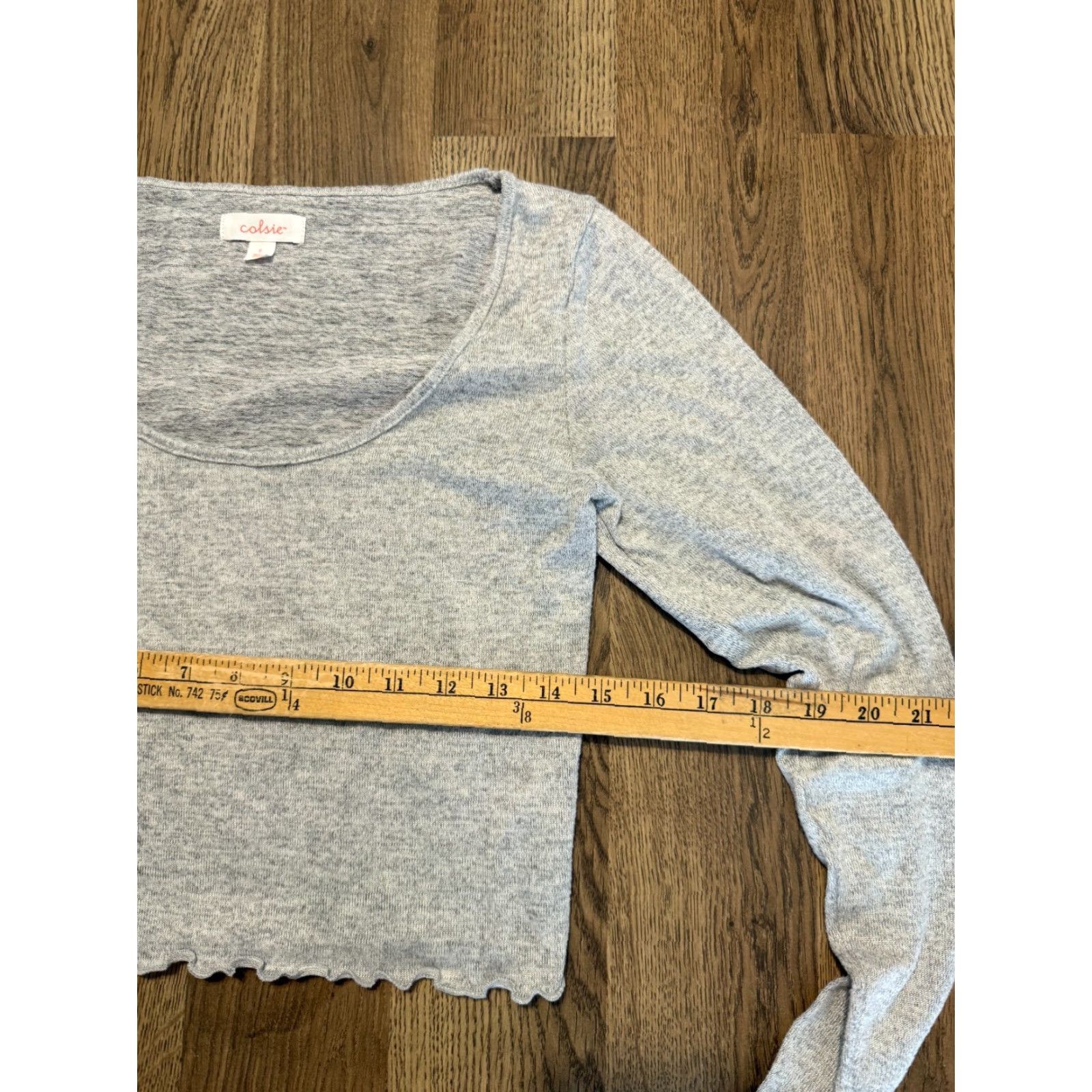 Vintage Colsie Shirt Womens Small Gray Long Sleeve Crop To Scoop Neck T-Shirt Casual Cropped Modern Fall Spring Summer Vintage: No Size S / US 4 / IT 40 - 7 Thumbnail