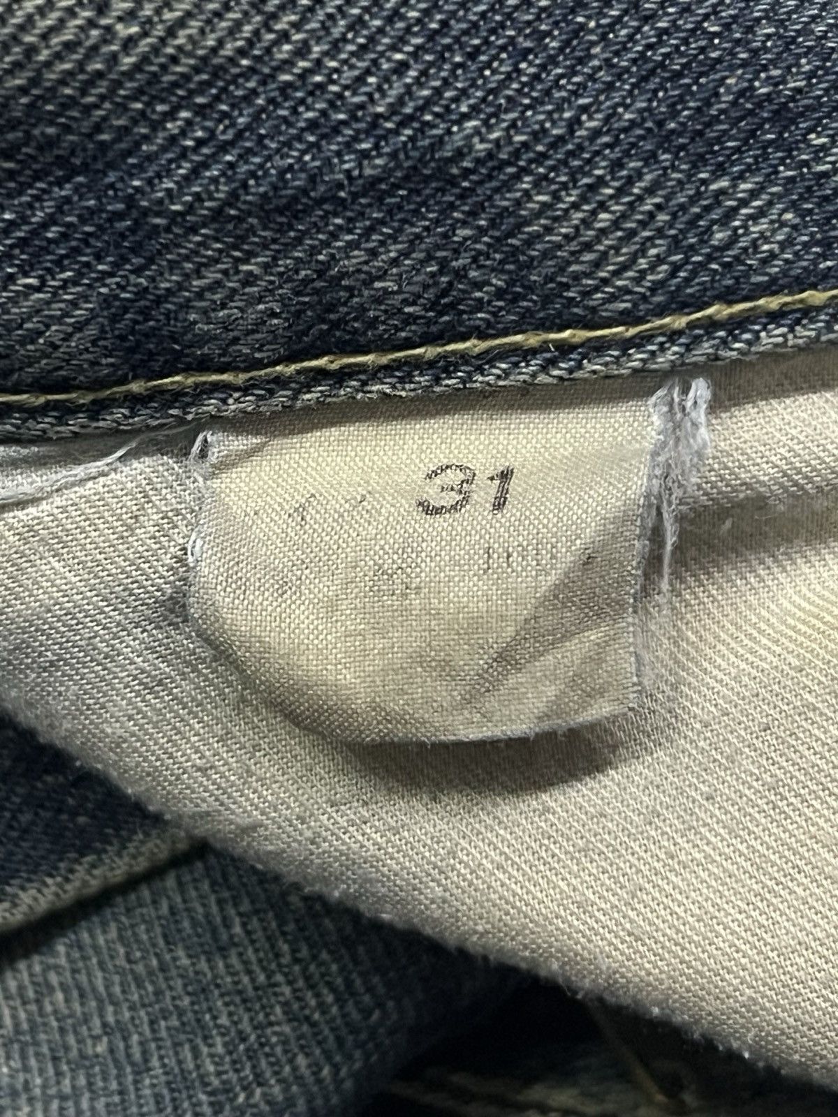 Japanese Brand Vintage Japanese Brand | Faded Mud Wash Distressed Jeans Size US 31 - 11 Thumbnail
