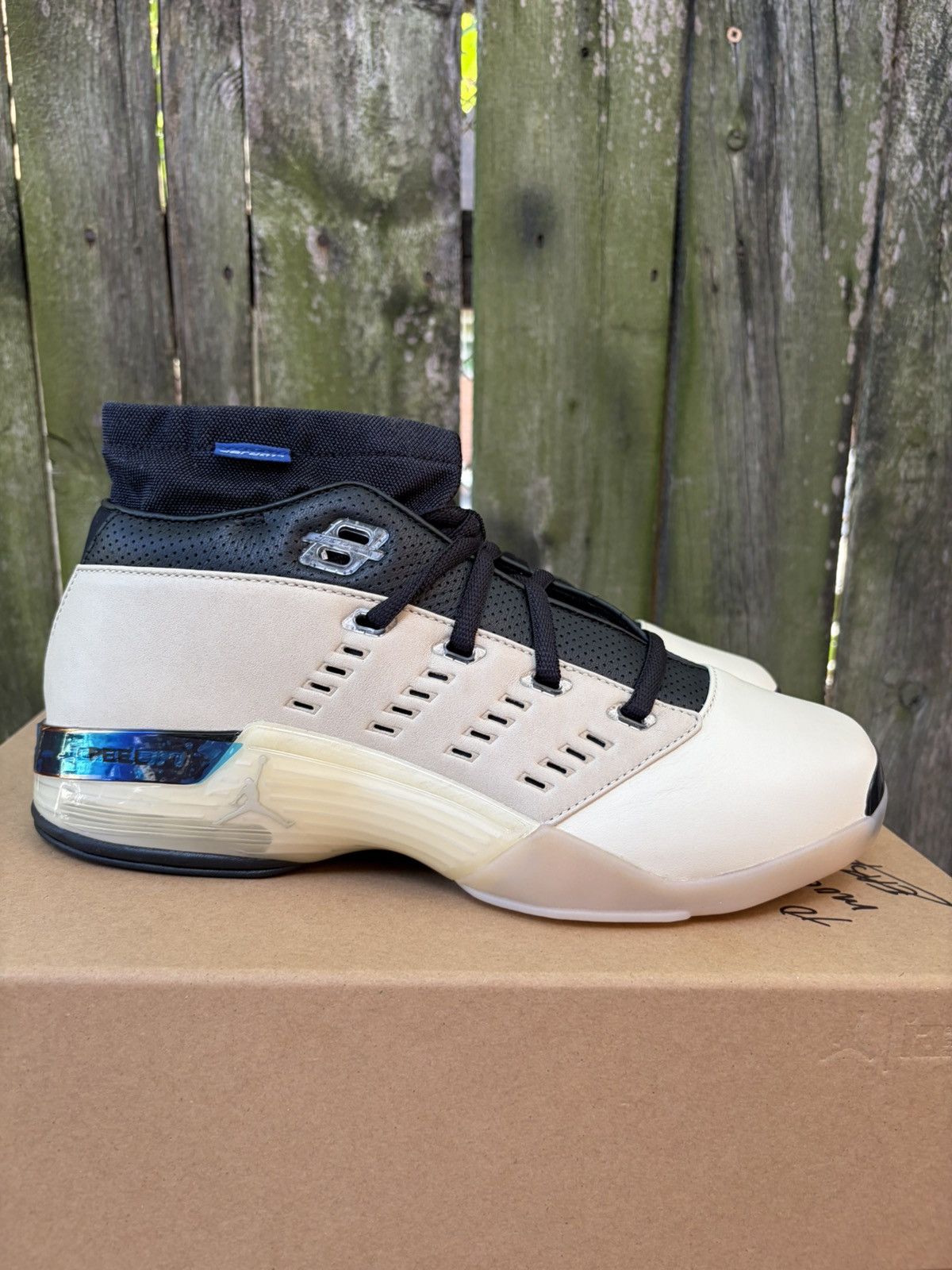 Jordan Brand Infinite Archive Jordan 17 (signed box) Size US 11 / EU 44 - 1 Thumbnail