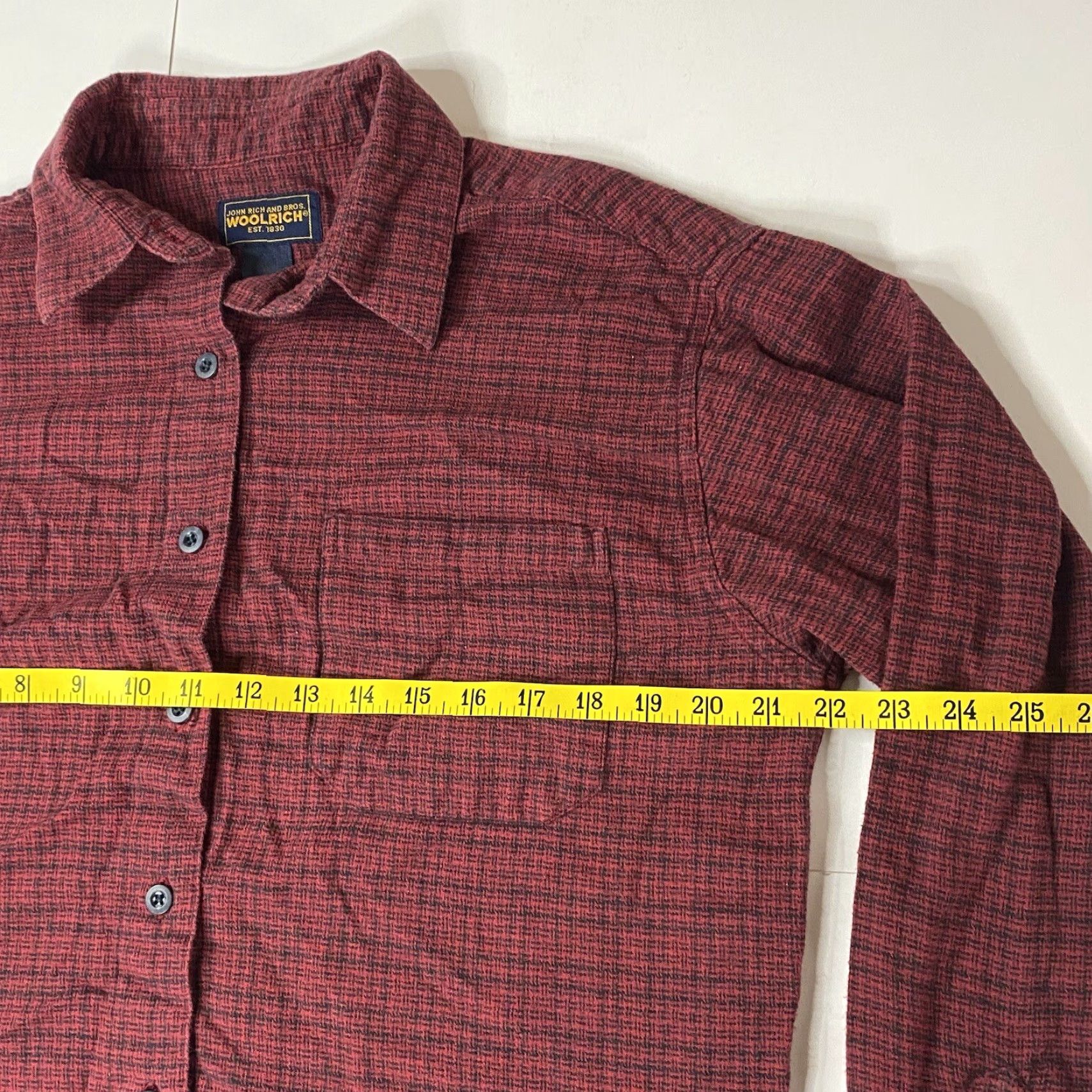 Vintage VTG Woolrich John Rich and Bros Button-Up Shirt Mens M Plaid Red Woolrich Wool 100% Cotton Flannel Button-Down Classic Fall Winter All Seasons Pockets Size US M / EU 48-50 / 2 - 4 Thumbnail