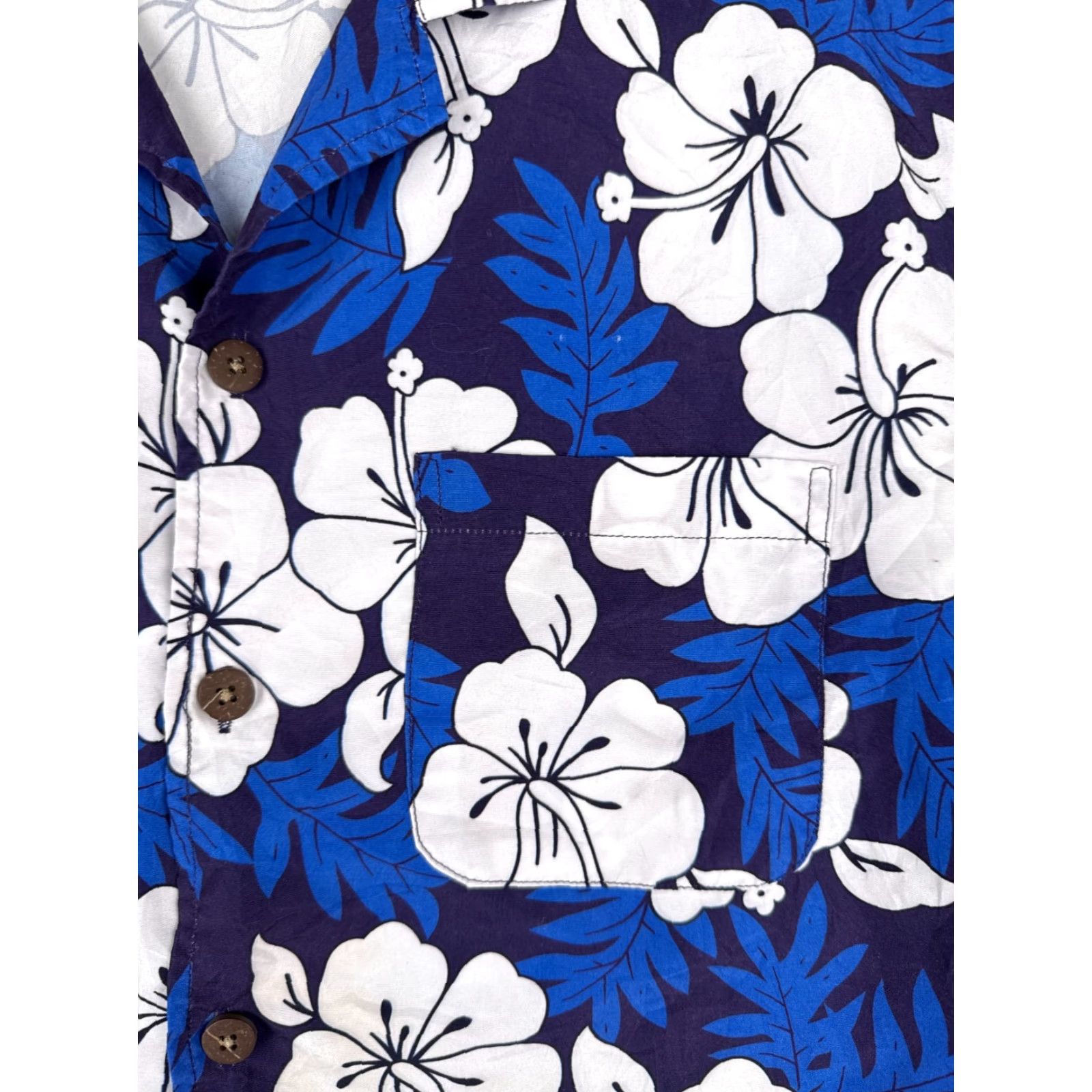 Vintage Alohawear Hawaii Shirt Adult Large Blue White Floral 100% Polyester Button Up Men's Size US L / EU 52-54 / 3 - 6 Thumbnail