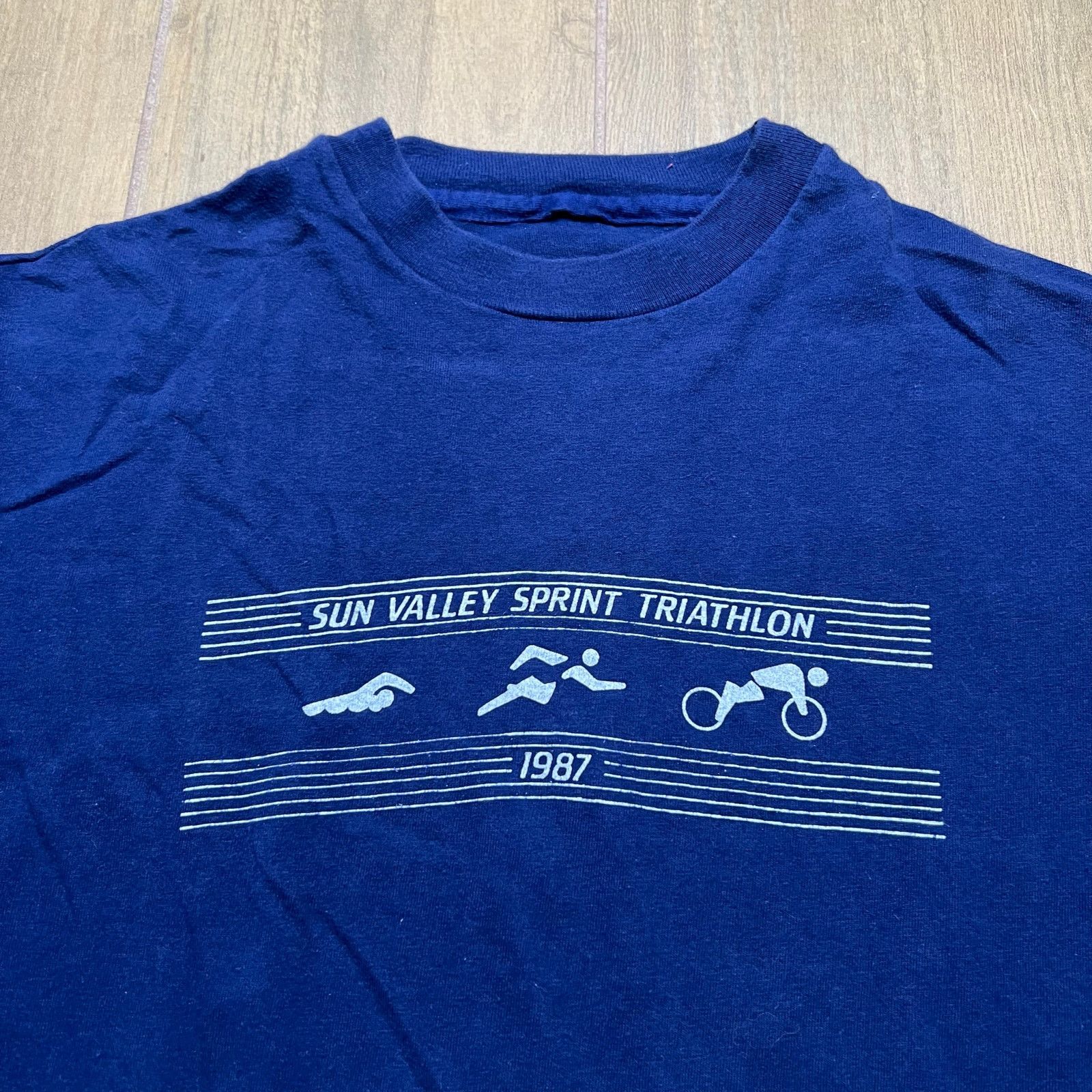 Vintage Vintage 80s blue t-shirt Sz S/M Sun Valley Sprint Triathlon Size US M / EU 48-50 / 2 - 2 Thumbnail