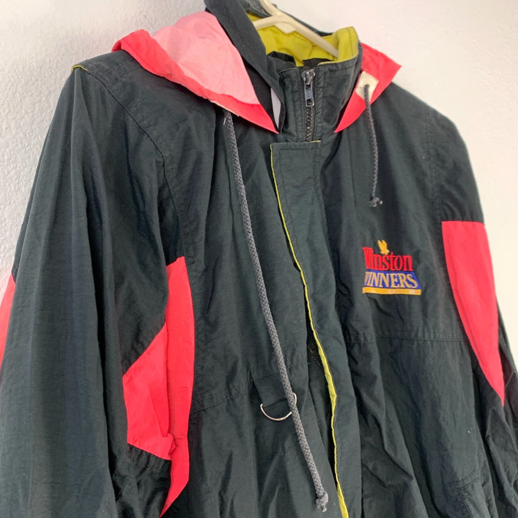 Vintage VINTAGE Style Auto Racing Jacket Mens XL Black Nylon Windbreaker Hood Zipper 90s Winston Winners Club Size US XL / EU 56 / 4 - 2 Thumbnail
