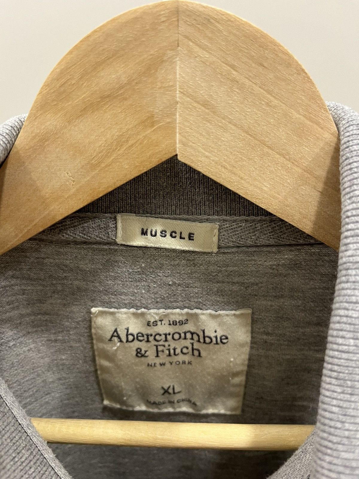 Abercrombie & Fitch VINTAGE Abercrombie & Fitch T-Shirt Mens Gray Striped 90s Size US XL / EU 56 / 4 - 3 Thumbnail