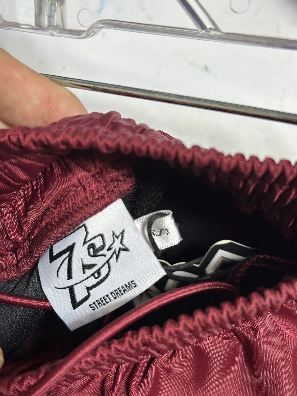TRIPLE SEVENS Triple Sevens Red Nylon Button Shorts Size US 28 / EU 44 - 6 Thumbnail