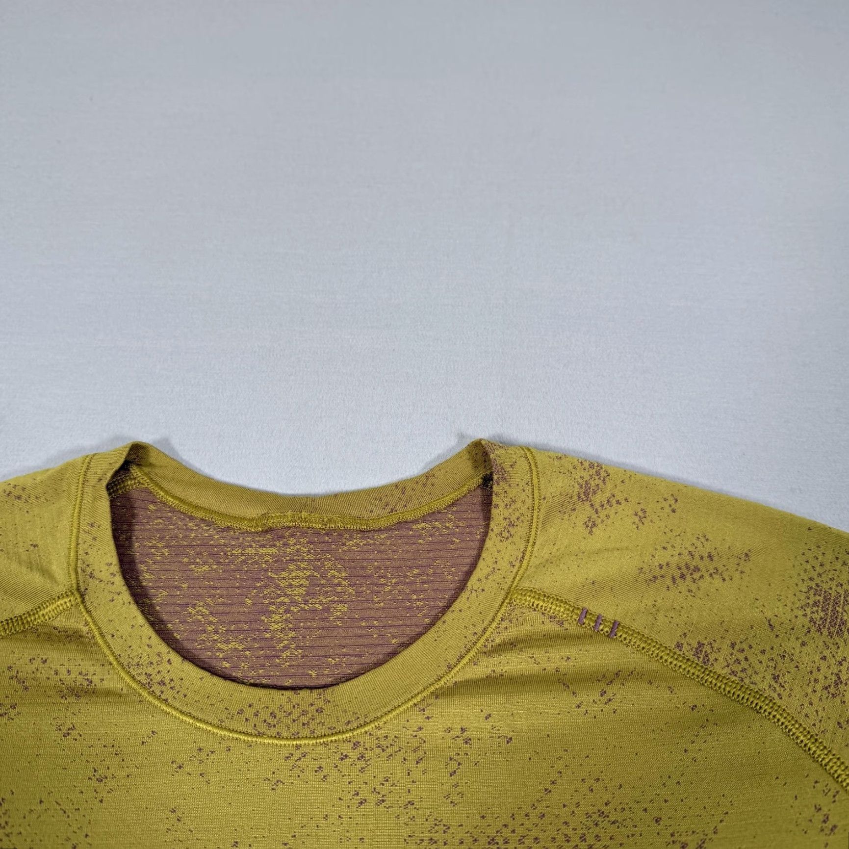 Lululemon Lululemon Shirt Mens Large Yellow Metal Vent Tech Seamless Athletic Running Camo Size US L / EU 52-54 / 3 - 3 Thumbnail