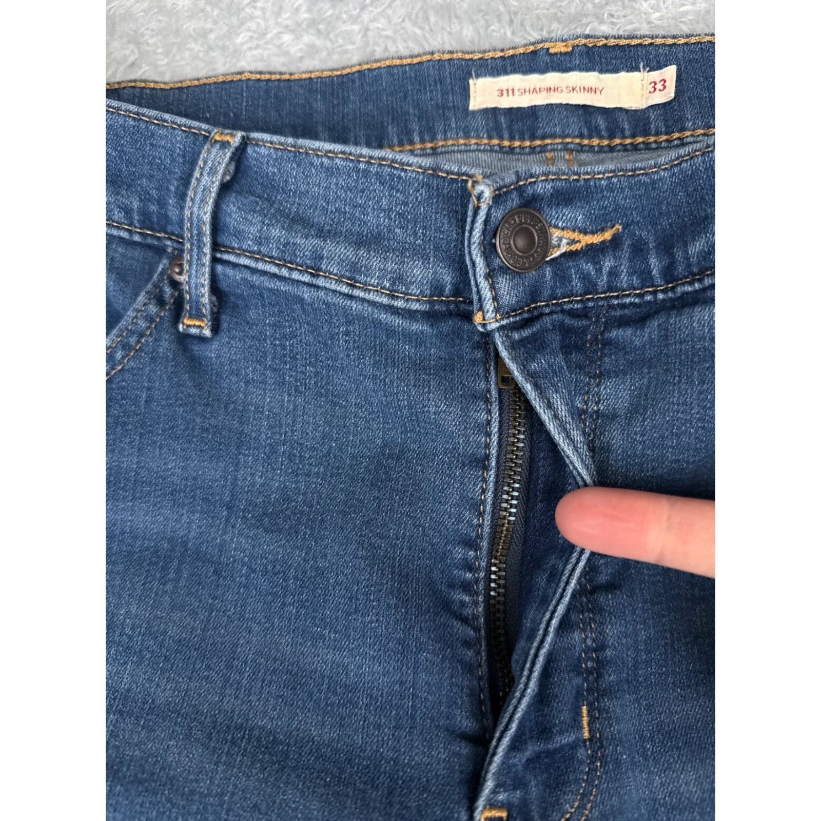 Levi's VINTAGE Levis Jeans Women 33 Blue Denim Skinny Shaping Cotton 34x29 5-Pocket Design Regular Mens Womens Size 24" / US 00 / IT 34 - 5 Thumbnail