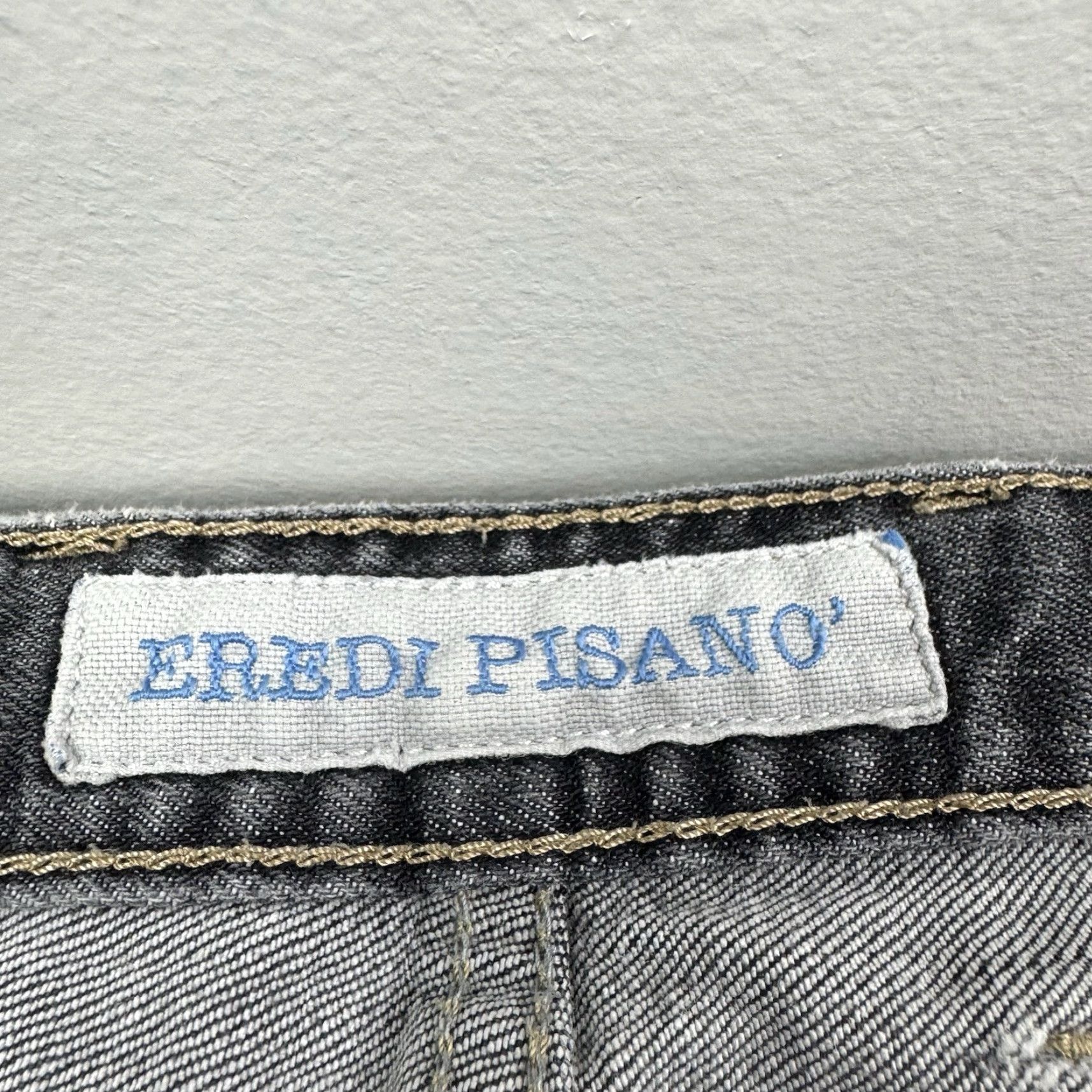 Vintage EREDI PISANO Jeans Men Regular 48 Black 31in Inseam Zip Closure Tapered Designer Made in Italy 1990s or 2000s Fashionable Menswear Size US 32 / EU 48 - 4 Thumbnail