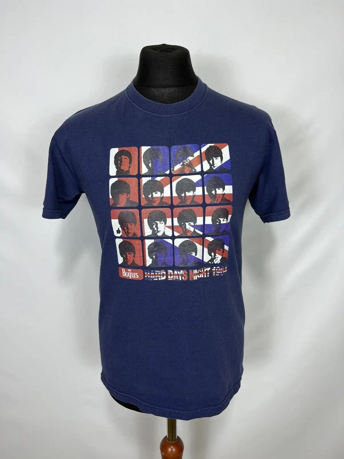 Band Tees The Beatles 2011 T-shirt Size US M / EU 48-50 / 2 - 1 Thumbnail