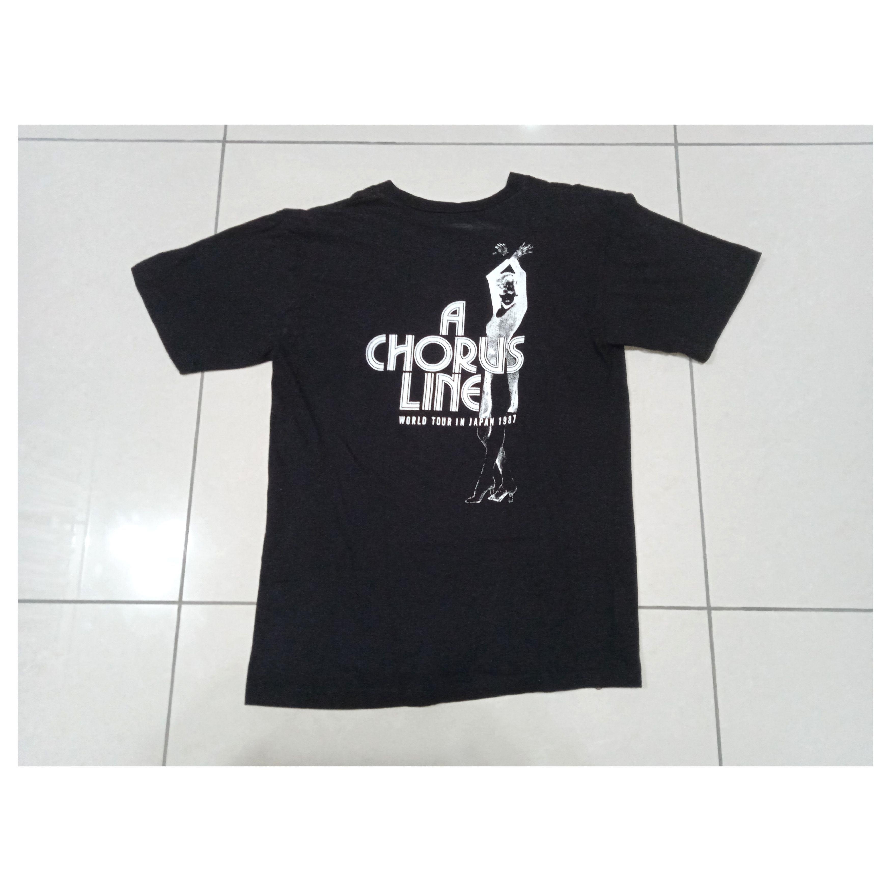 Vintage Vintage 80s A Chorus Line Japan Tour T-Shirt Size US S / EU 44-46 / 1 - 1 Thumbnail