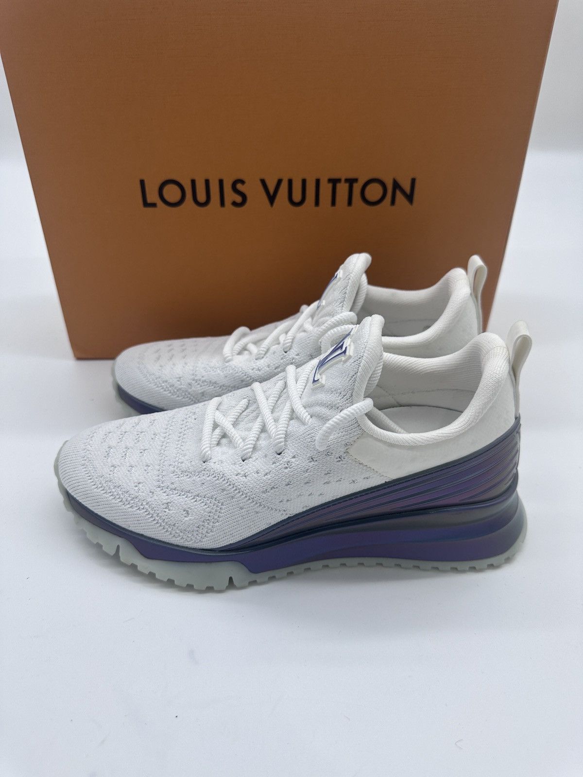 Louis Vuitton Louis Vuitton VNR Sneaker Size 5 Lv 6 USA Unisex Brand New Size US 5 / IT 35 - 5 Thumbnail