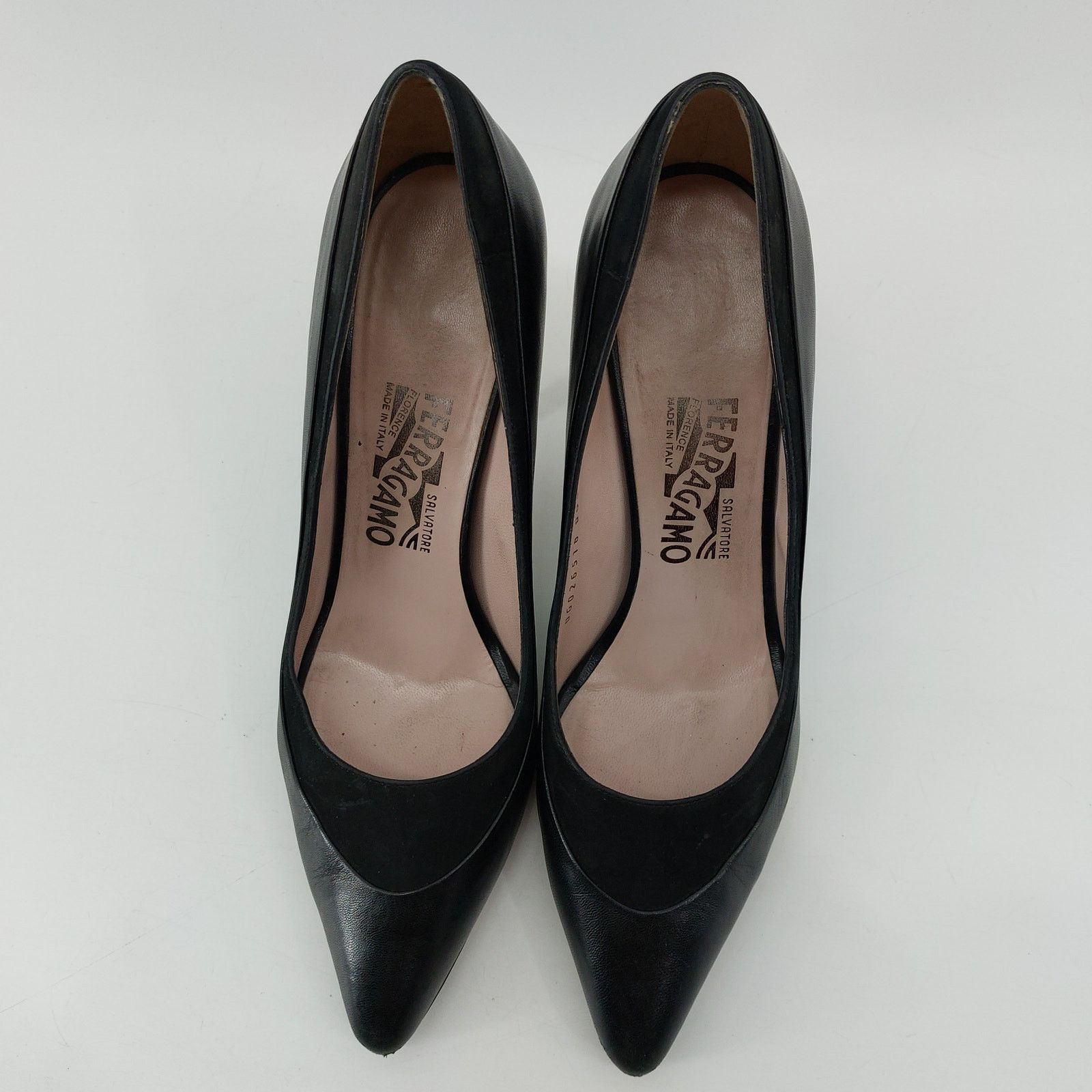 Salvatore Ferragamo Salvatore Ferragamo Black Pumps Suede Trimmed Leather 8 B Size US 8 / IT 38 - 9 Thumbnail