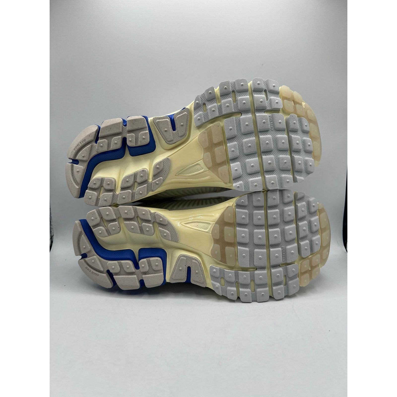 Nike Nike Air Zoom Vomero 5 “Game Royal Coconut Milk” size 6 Size US 6 / IT 36 - 5 Thumbnail