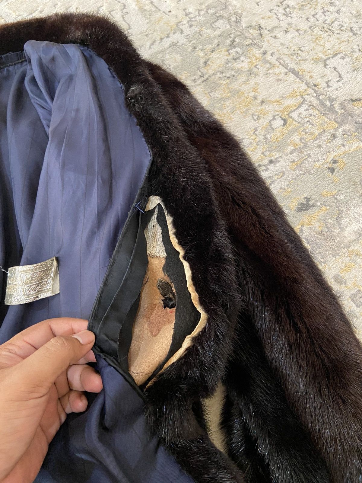 Sagafurs VINTAGE SAGAFOX FUR BLACK MINK SAGA COAT Size L / US 10 / IT 46 - 17 Thumbnail