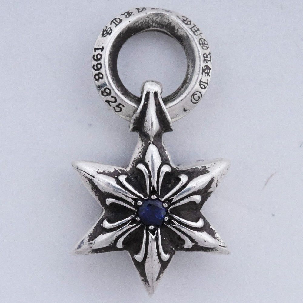 アクセサリー CHROME HEARTS 6POINT STAR CHARM Chrome Hearts CHROME HEARTS 6 POINT STAR CHARM PENDANT | Grailed