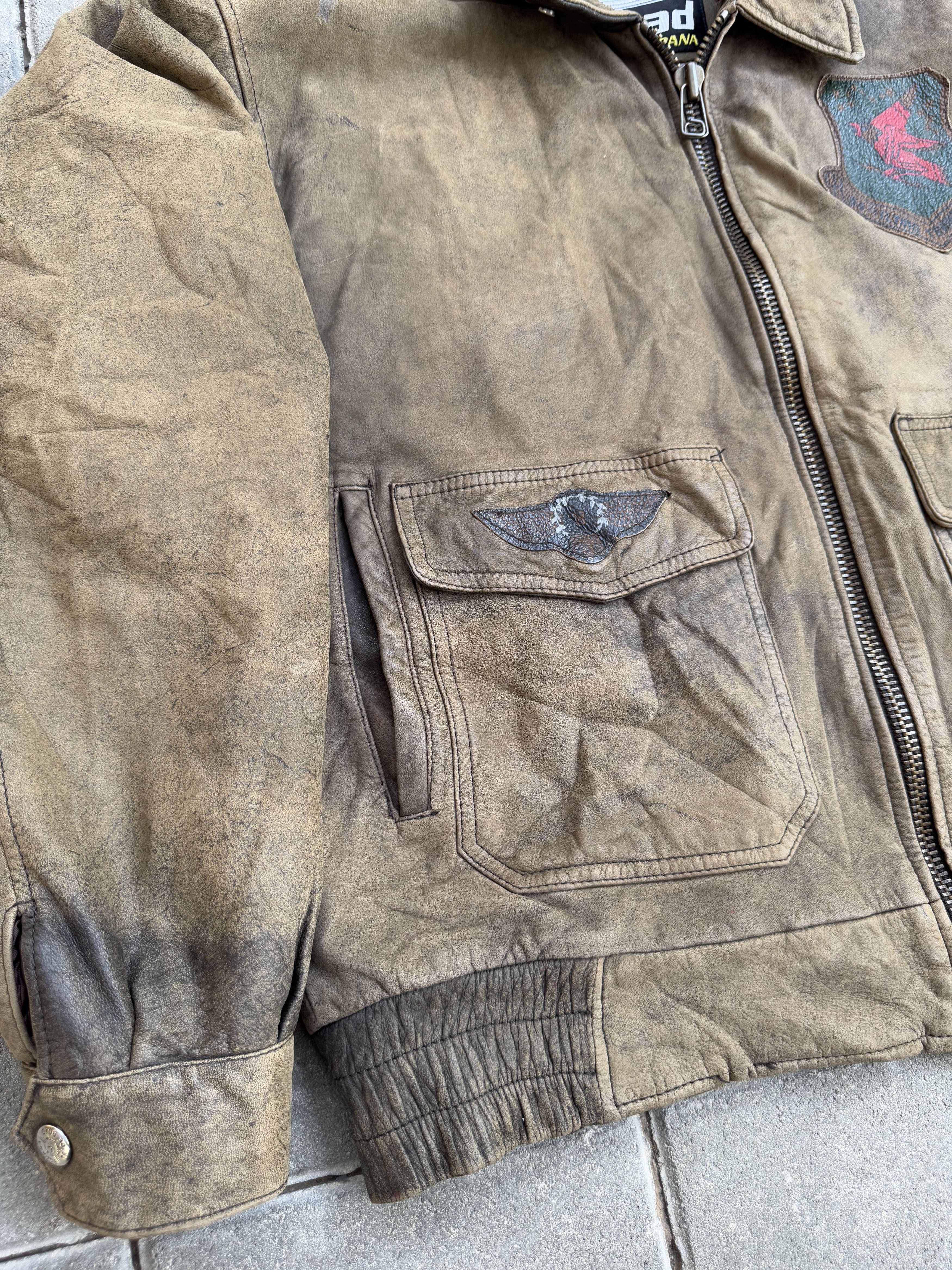 Avirex Vintage A2 Pilot's Brown Leather Jacket Flying Tigers 1941 Size US M / EU 48-50 / 2 - 6 Thumbnail