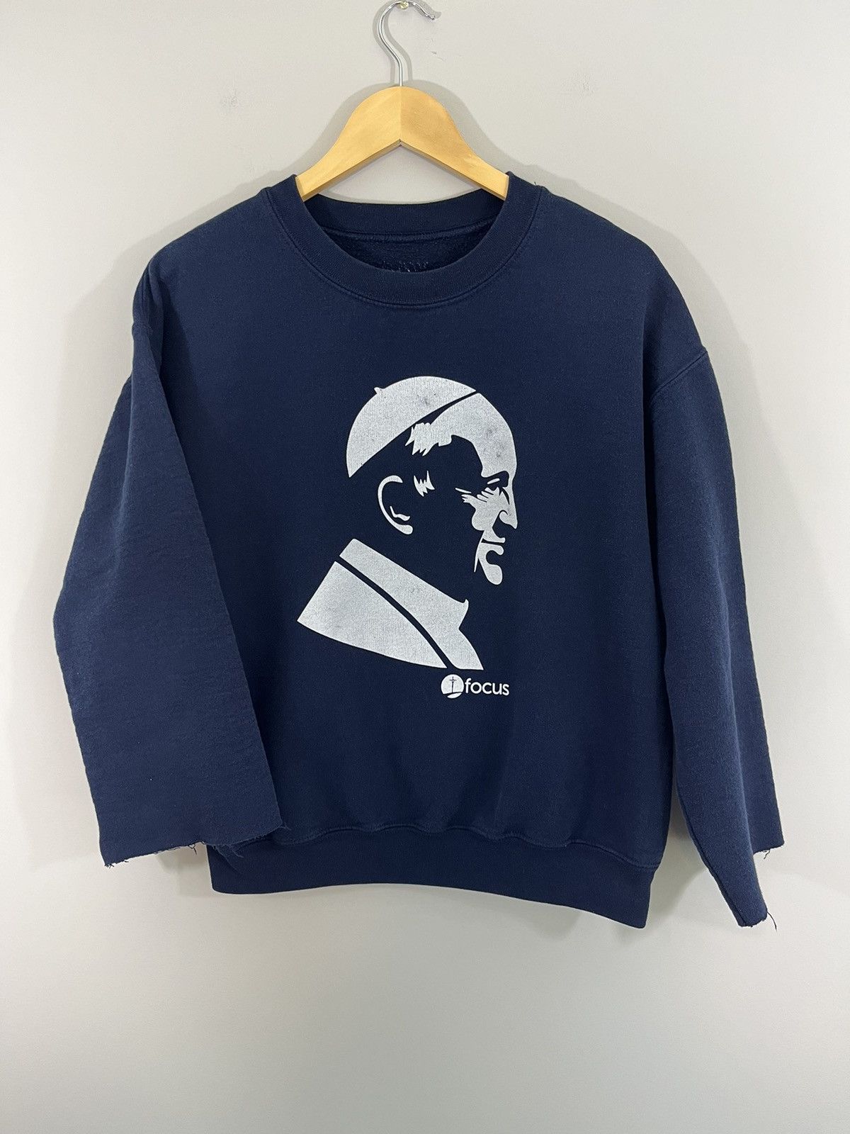 Vintage Distressed Pope Religious Y2K Cut Off Crewneck Size US L / EU 52-54 / 3 - 1 Thumbnail