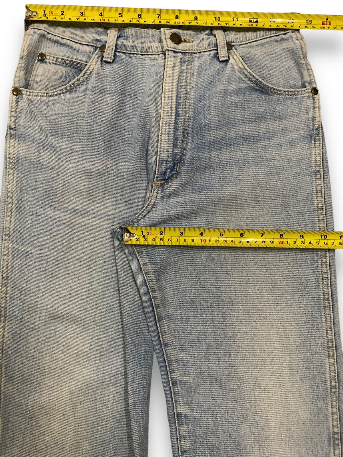 Wrangler Vintage 90s Wrangler Blue Washed Straight Leg Ripped Jeans Size US 29 - 14 Thumbnail