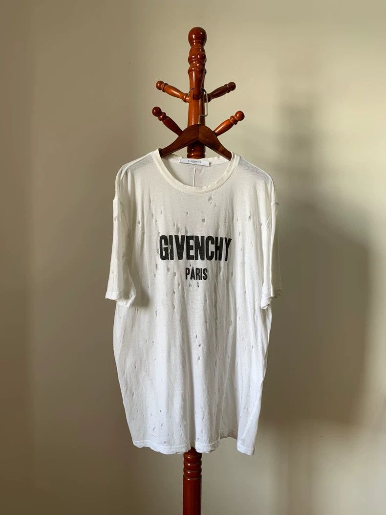 Givenchy Givenchy GVC Thin Ripped Short Sleeve Short Sleeve 2506-Nex Size US M / EU 48-50 / 2 - 1 Thumbnail