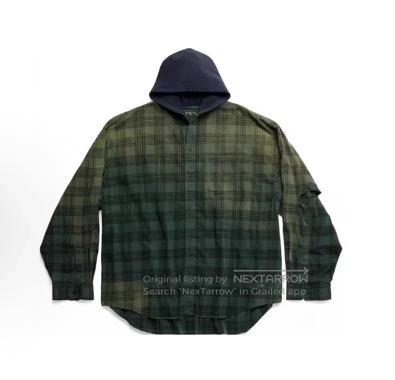 Balenciaga Balenciaga Color-Blocked Plaid Single-Breasted Hooded Long Size US L / EU 52-54 / 3 - 1 Thumbnail
