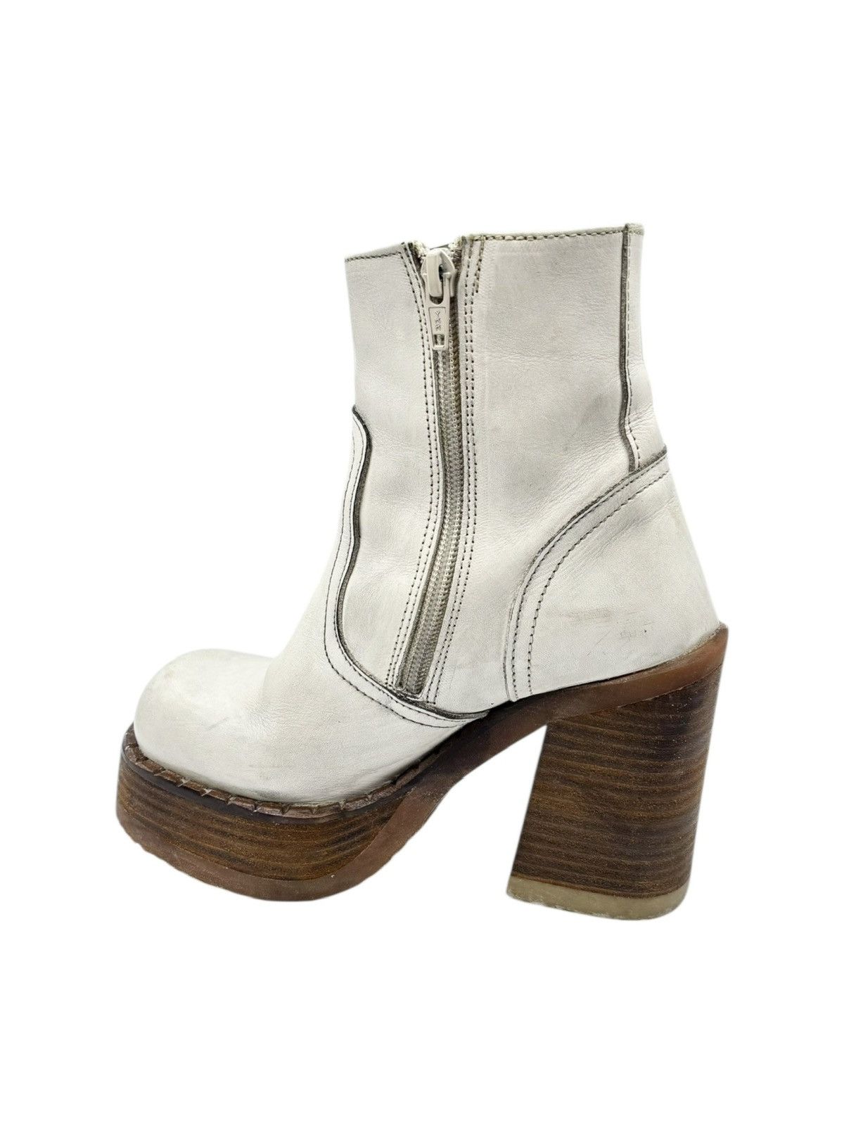 Cowboy Equipment Vintage Destroy cream block platform boots Size 35 Size US 5 / IT 35 - 5 Thumbnail