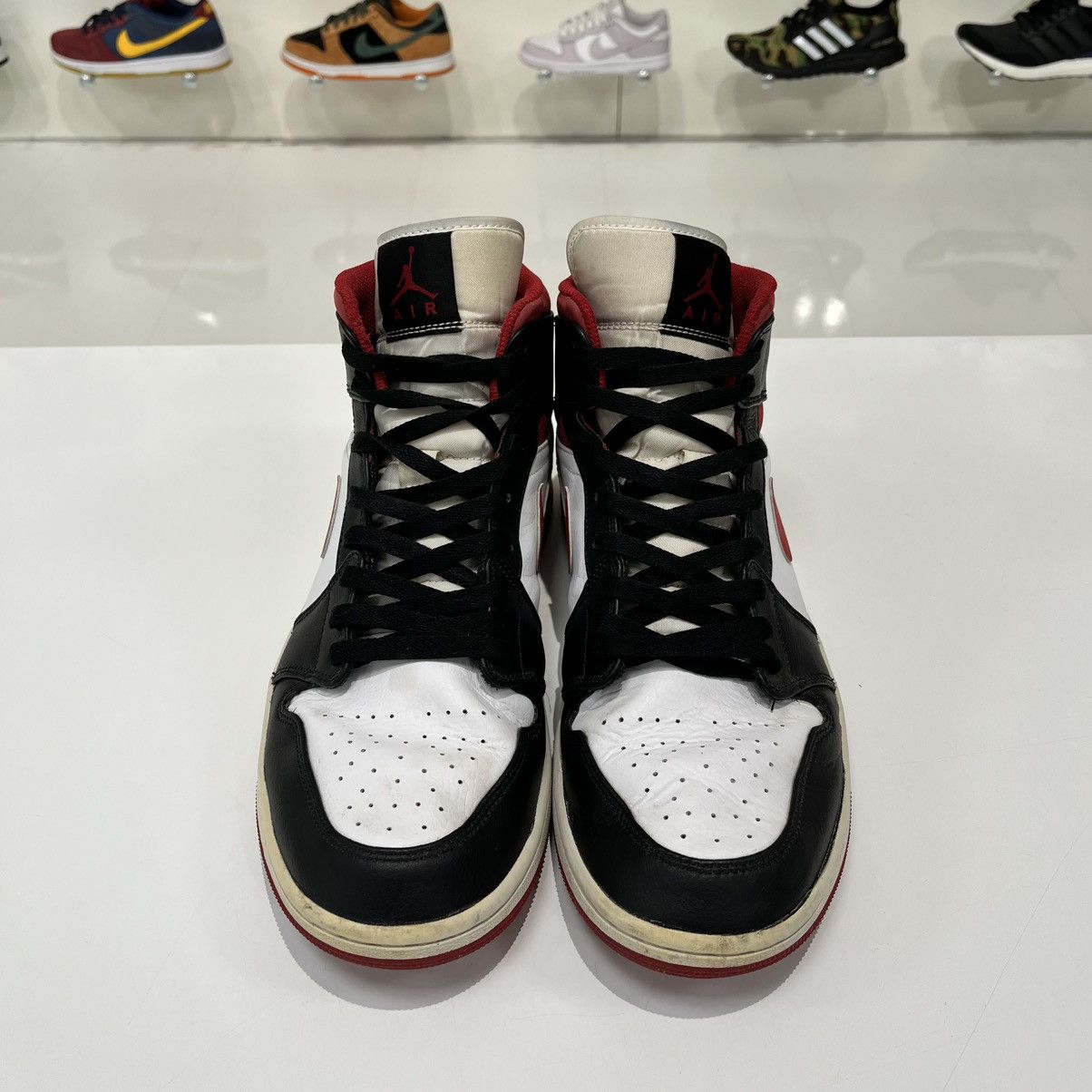 Nike Air Jordan 1 Mid Gym Red Black White Size US 11 / EU 44 - 10 Thumbnail