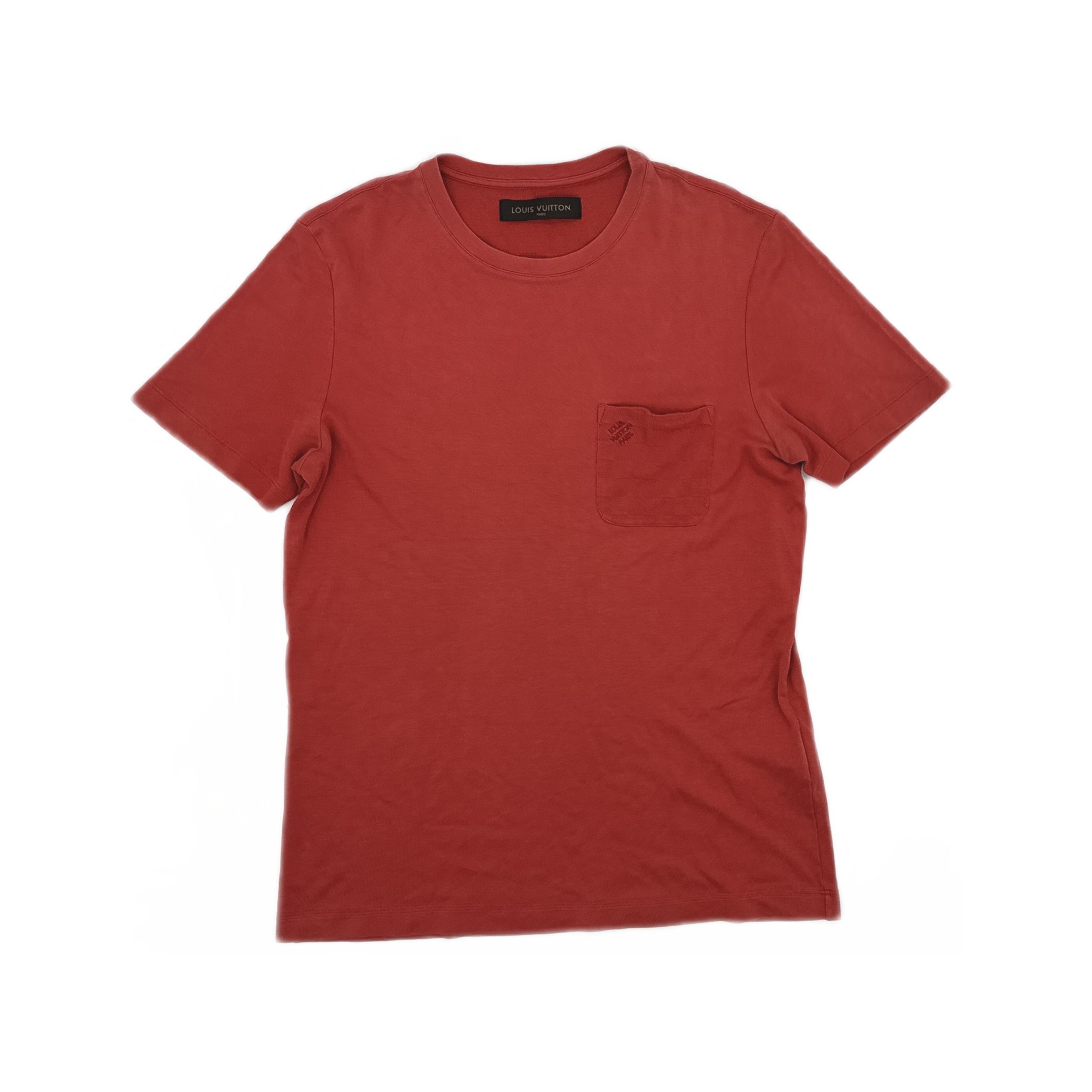 Louis Vuitton Louis Vuitton Red Pocket Logo T-Shirt M Size US M / EU 48-50 / 2 - 1 Thumbnail