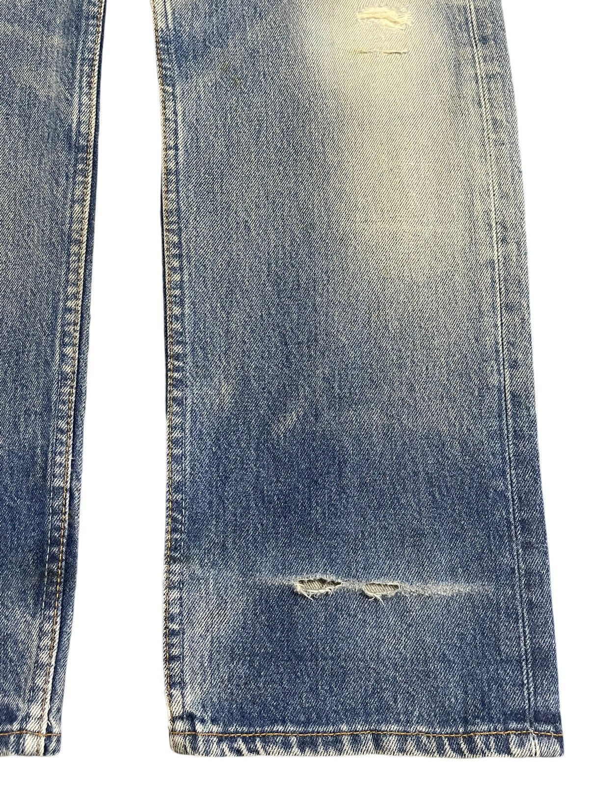 Levi's Vintage 90s Levis 501 Blue Faded Wash Distressed Style Jeans Size US 32 / EU 48 - 8 Thumbnail