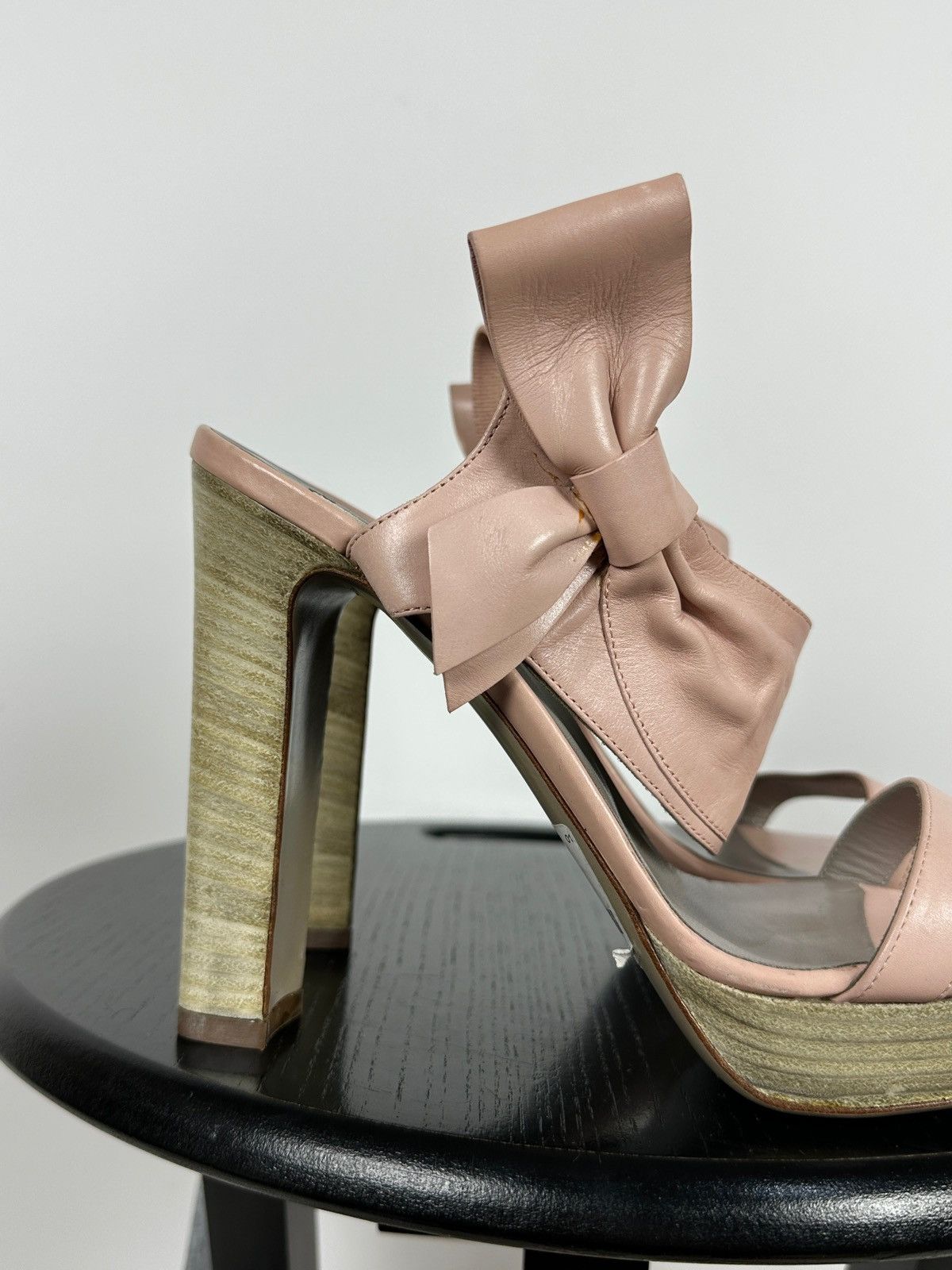 Valentino Valentino Garavani Pink Leather Bow Heel Sandals Platform Size US 7.5 / IT 37.5 - 14 Thumbnail
