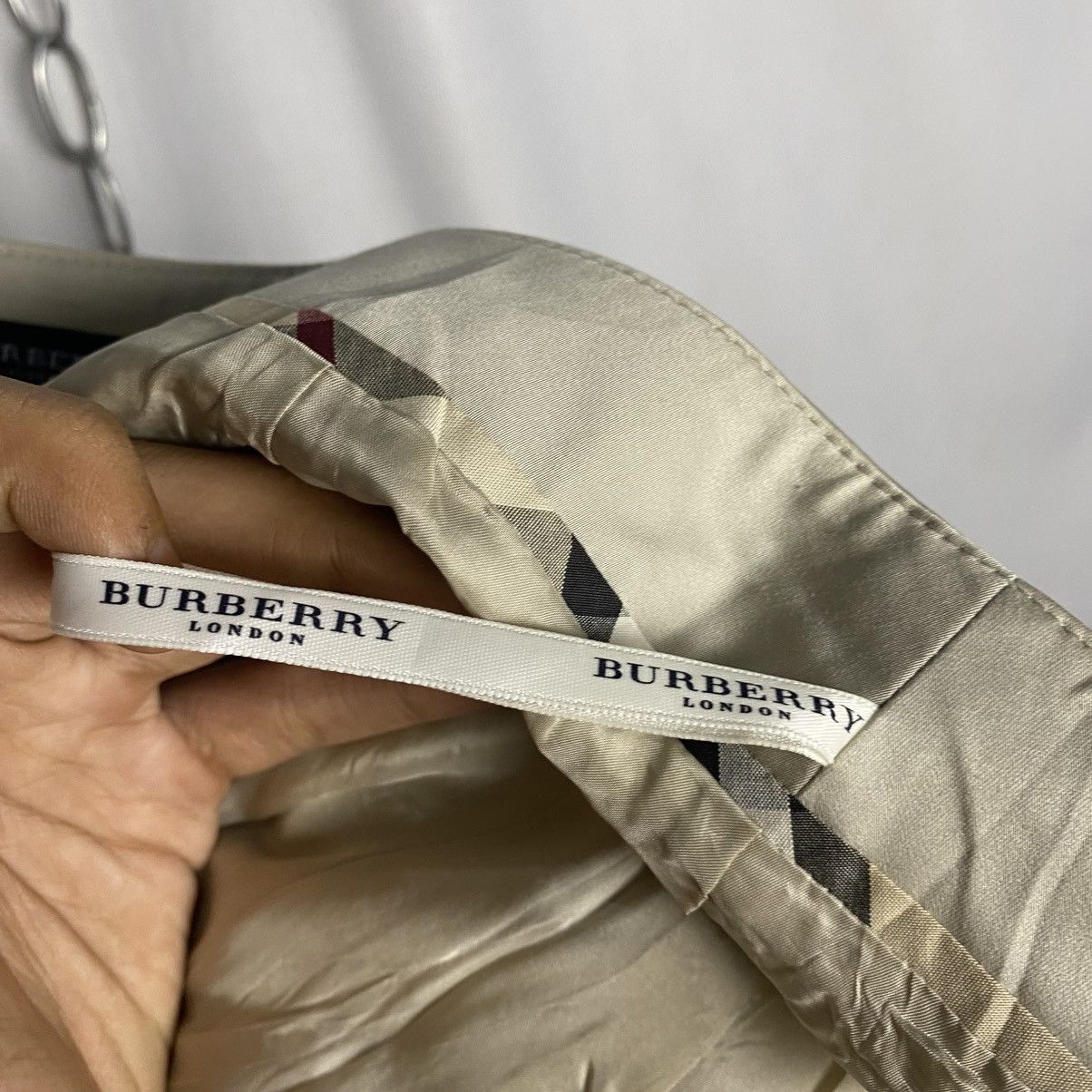 Burberry Burberry Mini Skirt Size 34" / US 12 / IT 48 - 4 Thumbnail