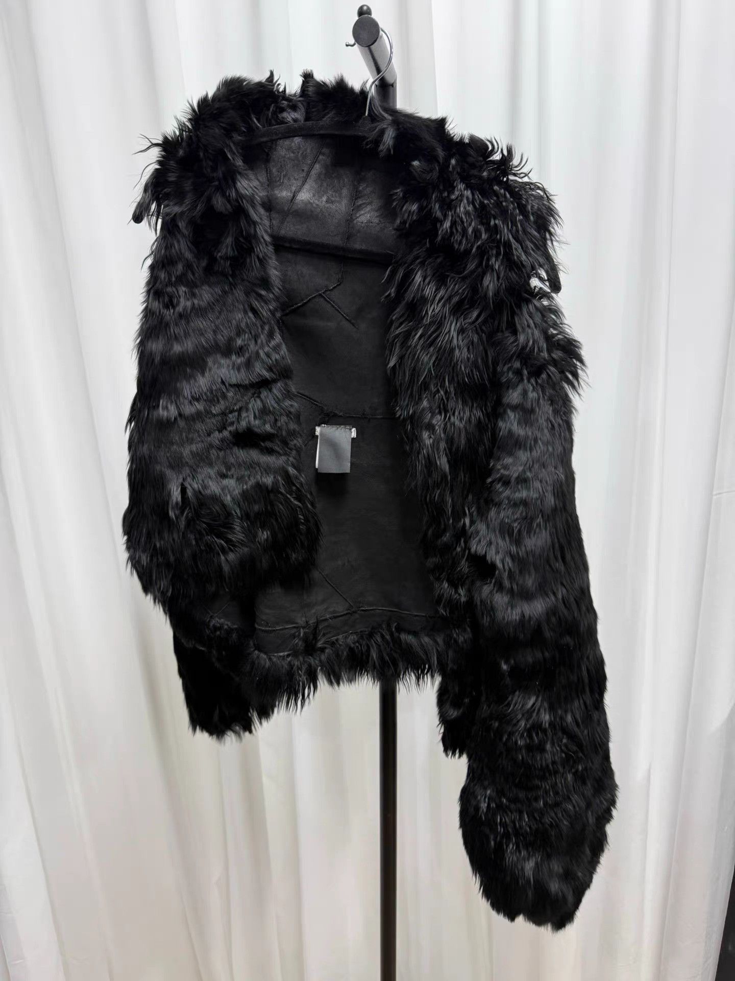 Ann Demeulemeester Ann Demeulemeester Fur Panel Three-Hole Vest Cape K20 Size US S / EU 44-46 / 1 - 1 Thumbnail
