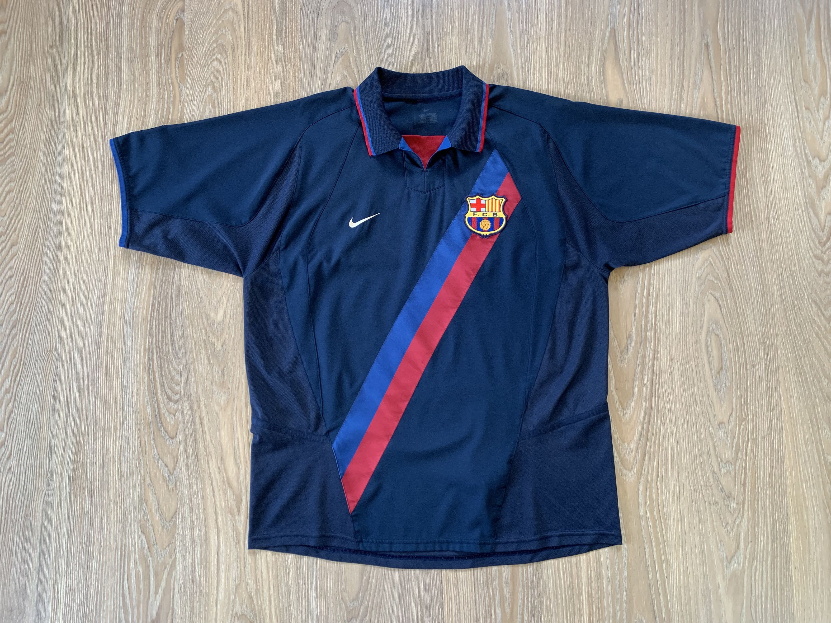 Nike Vintage Nike Barcelona Away Football Jersey 2002 Size US XL / EU 56 / 4 - 3 Thumbnail