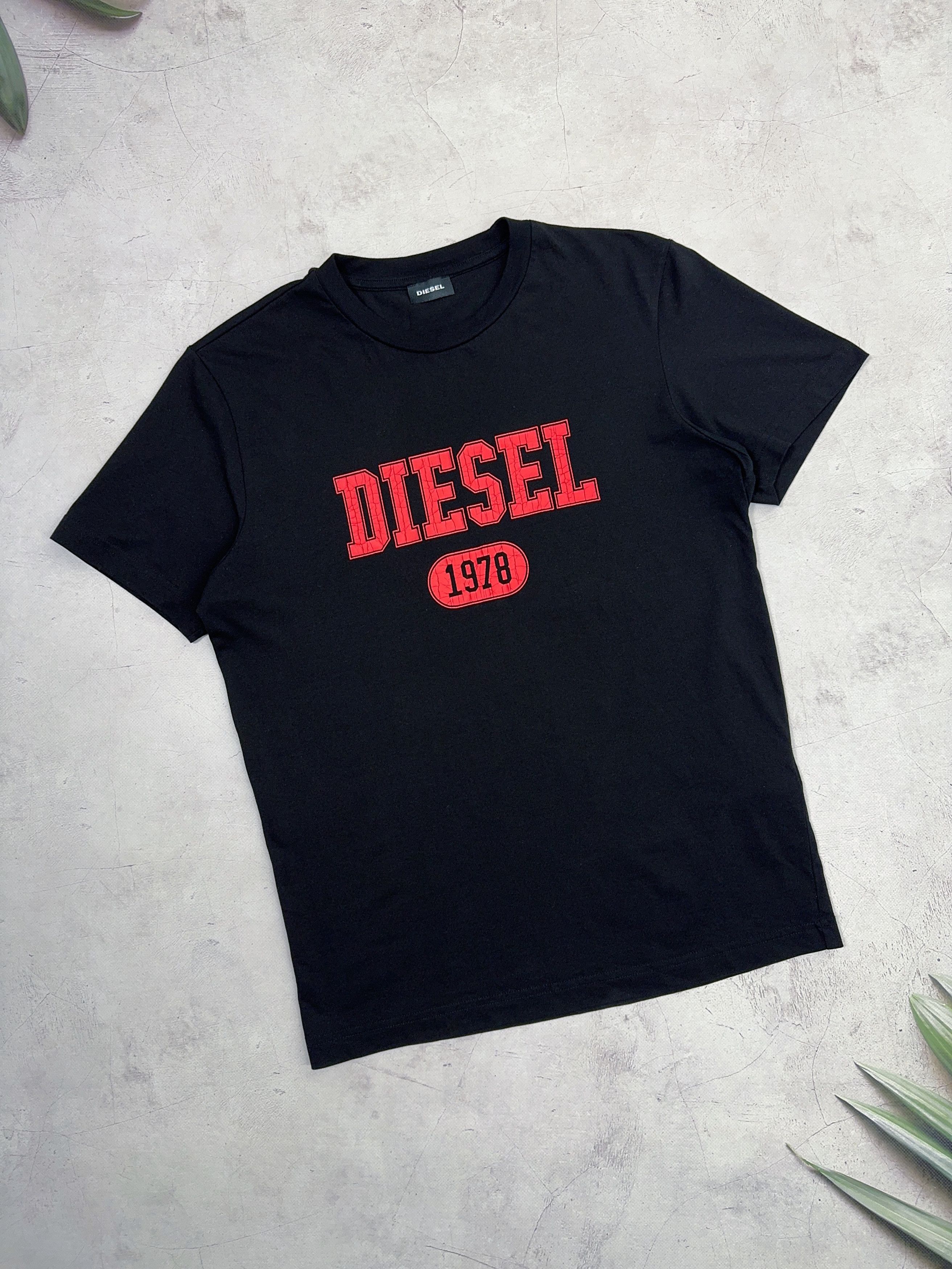 Diesel Diesel T-Shirt Big Red Logo model T-DIEGOR Size US M / EU 48-50 / 2 - 3 Thumbnail