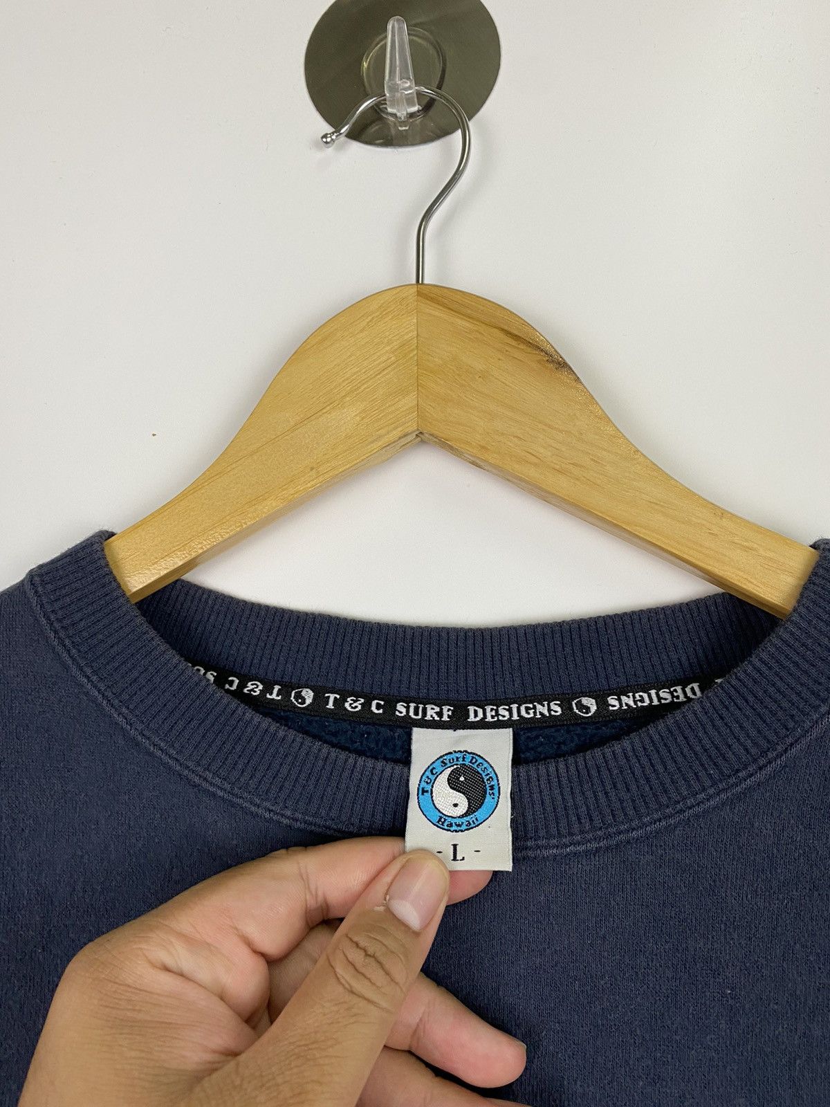 Vintage Vintage T&C Surf Yin Yang Sweatshirt Size US L / EU 52-54 / 3 - 8 Thumbnail