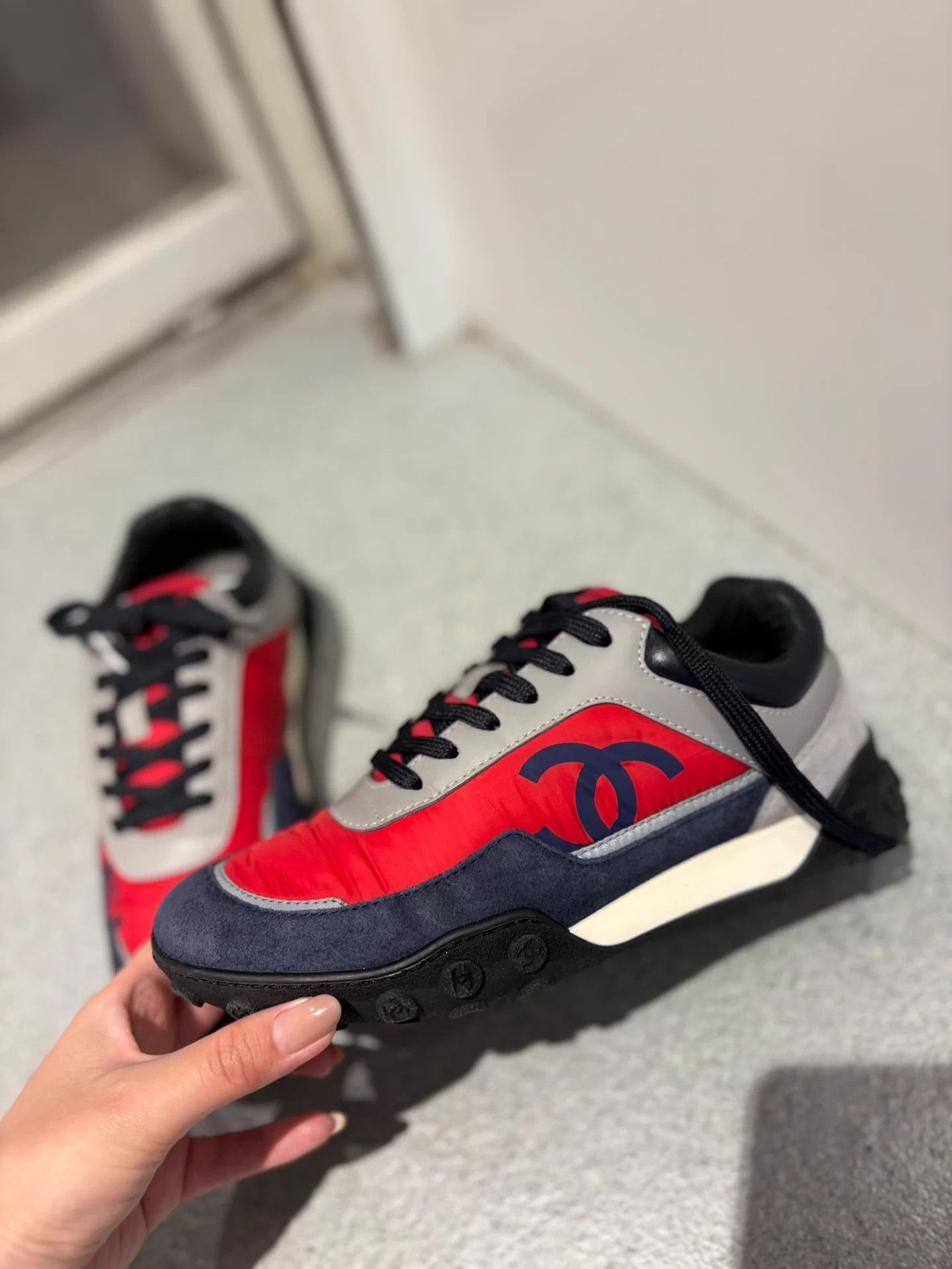 Chanel Chanel CC Logo Nylon & Leather Sneakers 98 New 36 Size US 5.5 / IT 35.5 - 3 Thumbnail