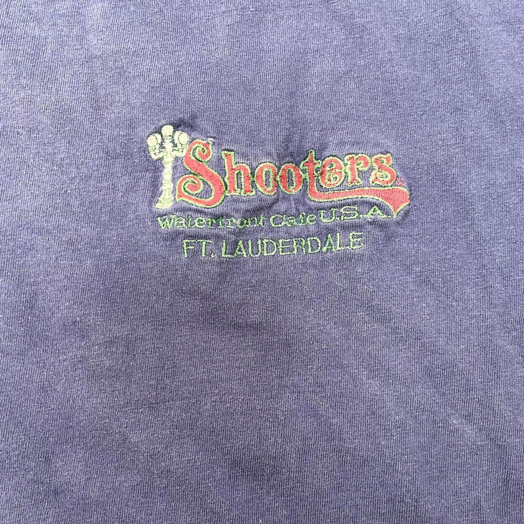 Hanes VINTAGE 90s Shooters Waterfront Cafe Shirt Mens 2XL Blue Ft Lauderdale T-Shirt Size US XXL / EU 58 / 5 - 3 Thumbnail