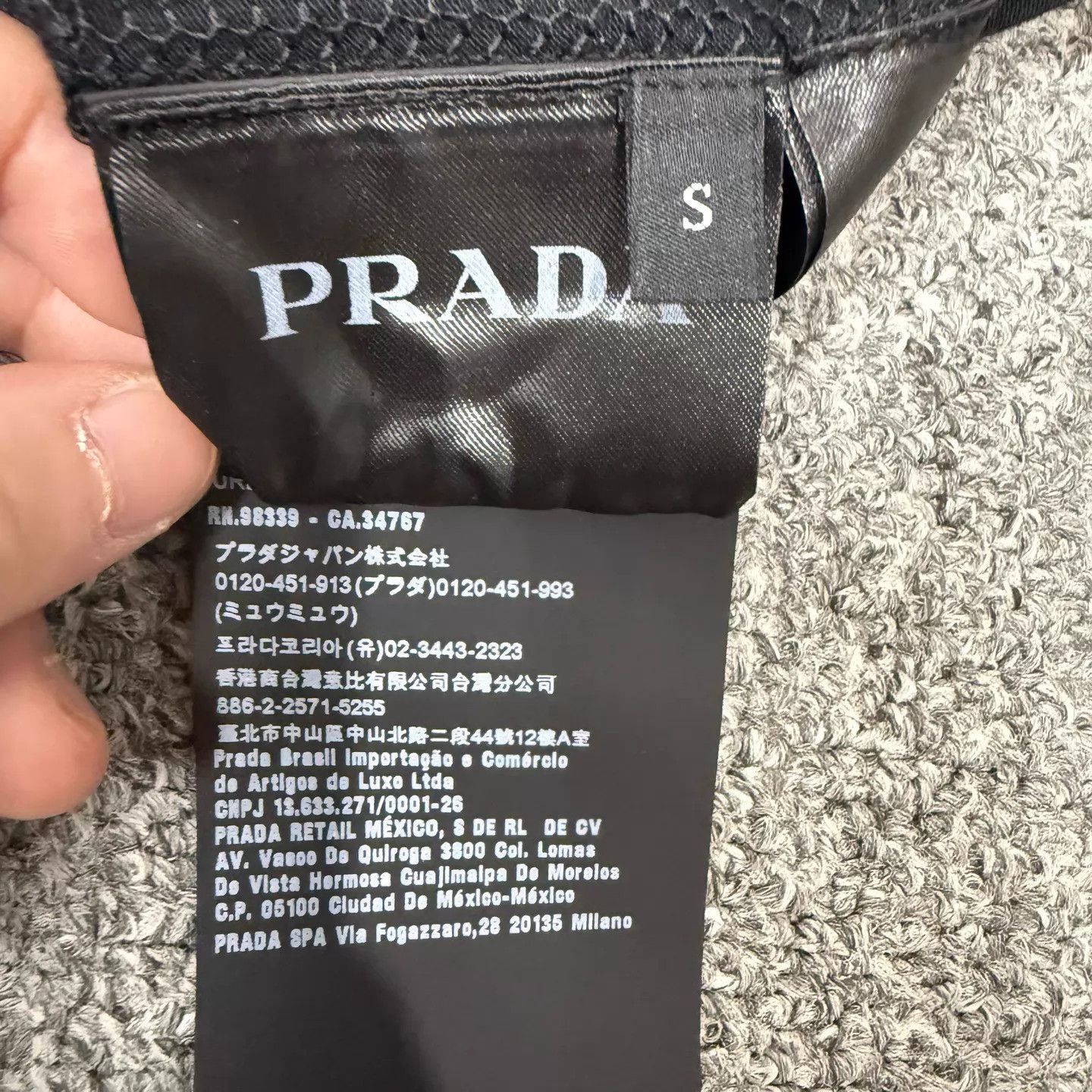 Prada Prada Black Sequin Short-Sleeve Tee S 99 New Size US S / EU 44-46 / 1 - 4 Thumbnail