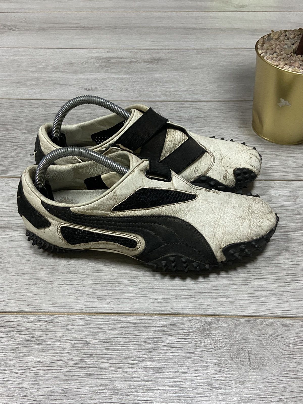 Puma Puma mostro big logo sneakers leather spikes white black Size US 9 / EU 42 - 4 Thumbnail