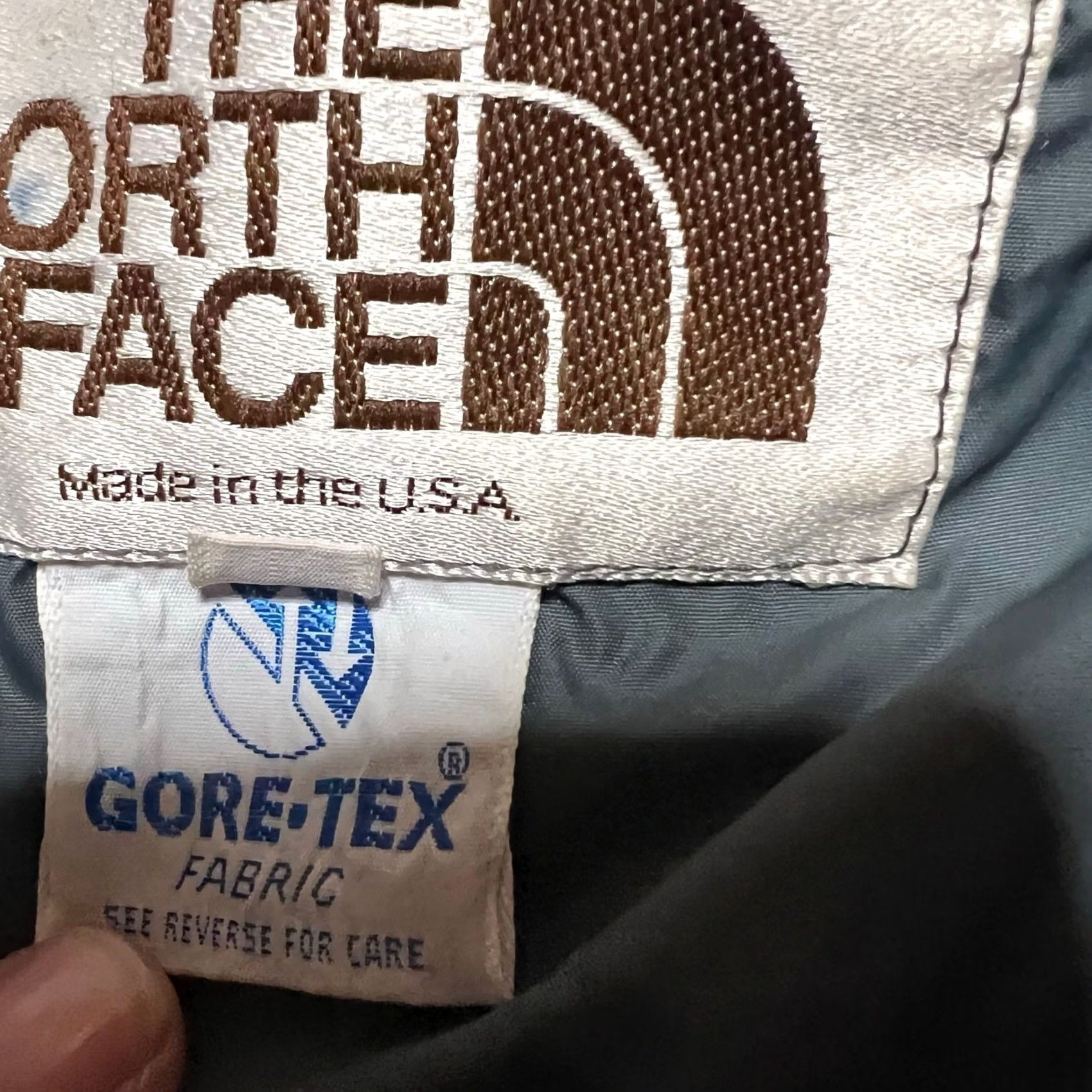 The North Face VINTAGE The North Face Coat Womens Small Red Ski Goretex Jacket Womens Small Red Ski Goretex Jacket Size S / US 4 / IT 40 - 8 Thumbnail