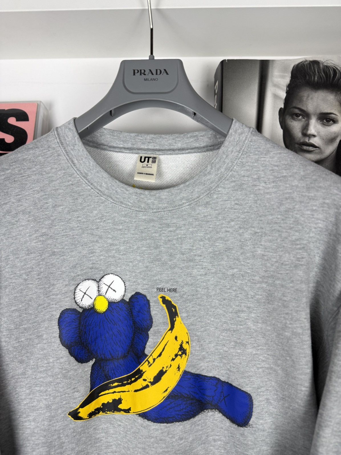 Uniqlo Uniqlo Kaws Andy Warhol streetwear hype sneakers crewneck Size US M / EU 48-50 / 2 - 3 Thumbnail