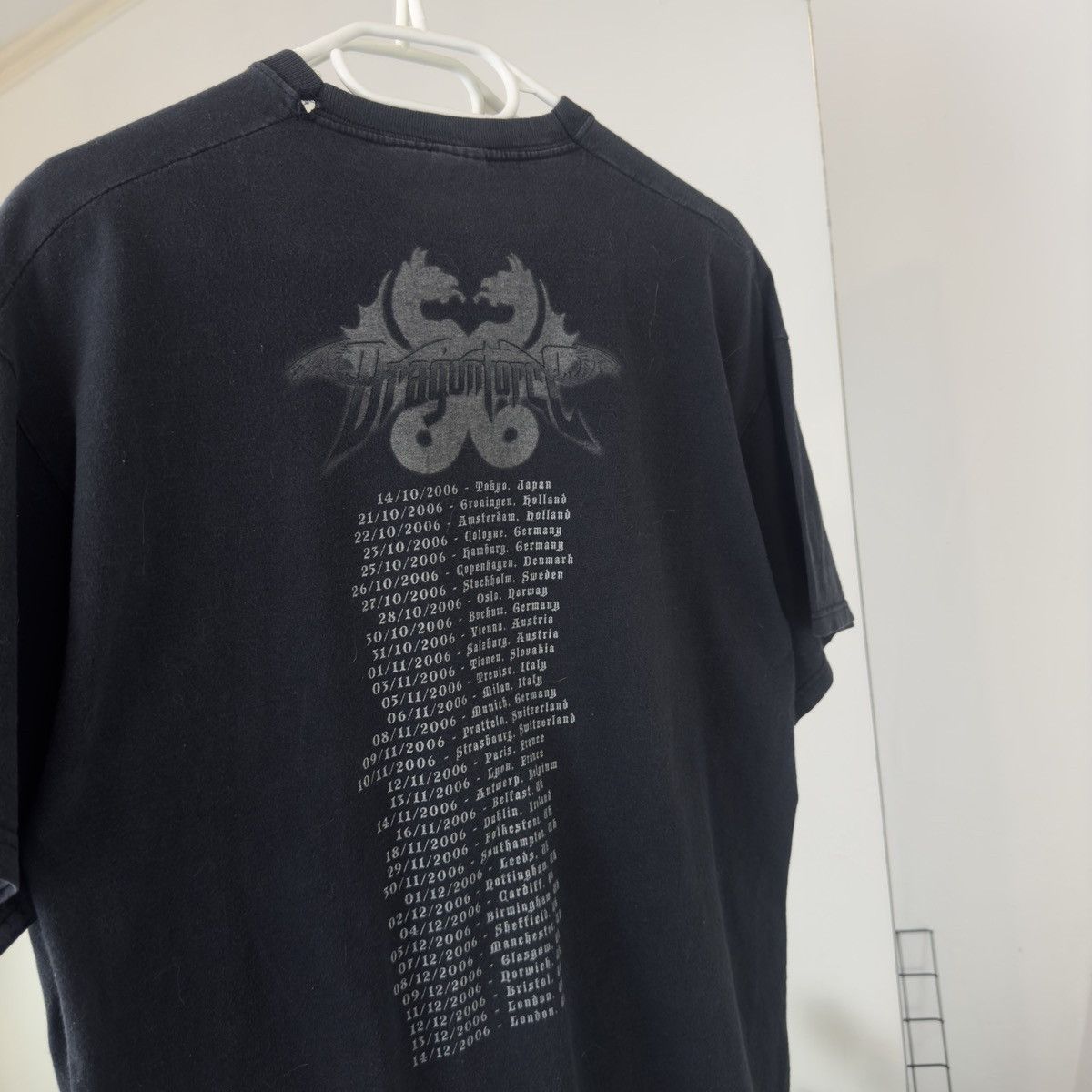 Band Tees Dragon Force Vintage 2006 Tour Rock Tee Size US M / EU 48-50 / 2 - 6 Thumbnail