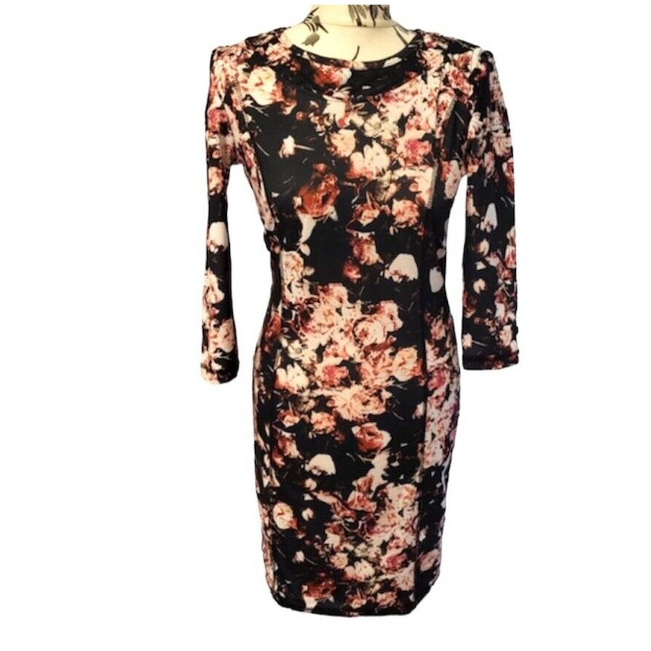 H&M H&M Black Floral 3/4 Sleeve Dress Quilted At Shoulders Zip S Size S / US 4 / IT 40 - 2 Thumbnail