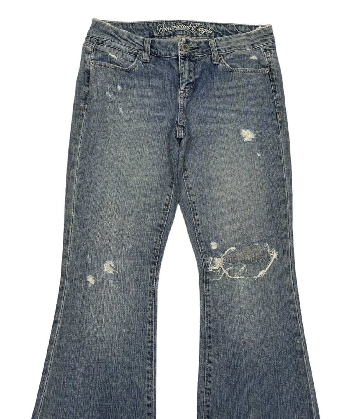 If Six Was Nine REAL FLARE JEANS DISTRESSED DENIM AMERICAN EAGLE JEANS Size 29" - 4 Thumbnail
