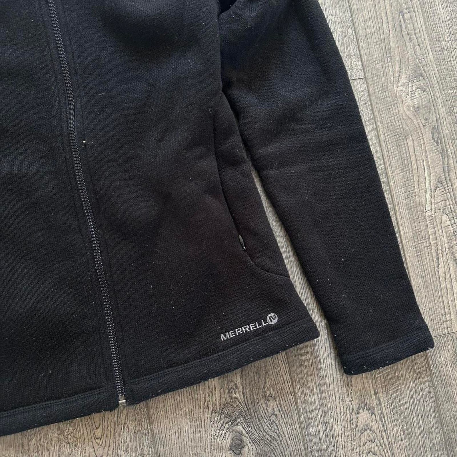 Merrell × Vintage Black Merrell Fitted Sporty Outdoors Zip Up Fleece Jacket Size S / US 4 / IT 40 - 5 Thumbnail