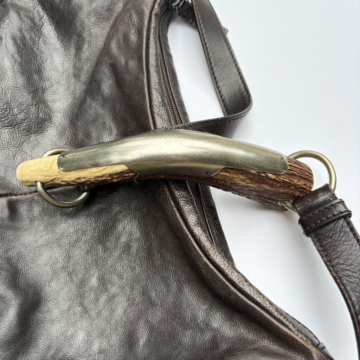 Yves Saint Laurent YVES SAINT LAURENT by Tom Ford BLACK LEATHER MOMBASA BAG Size ONE SIZE - 6 Thumbnail