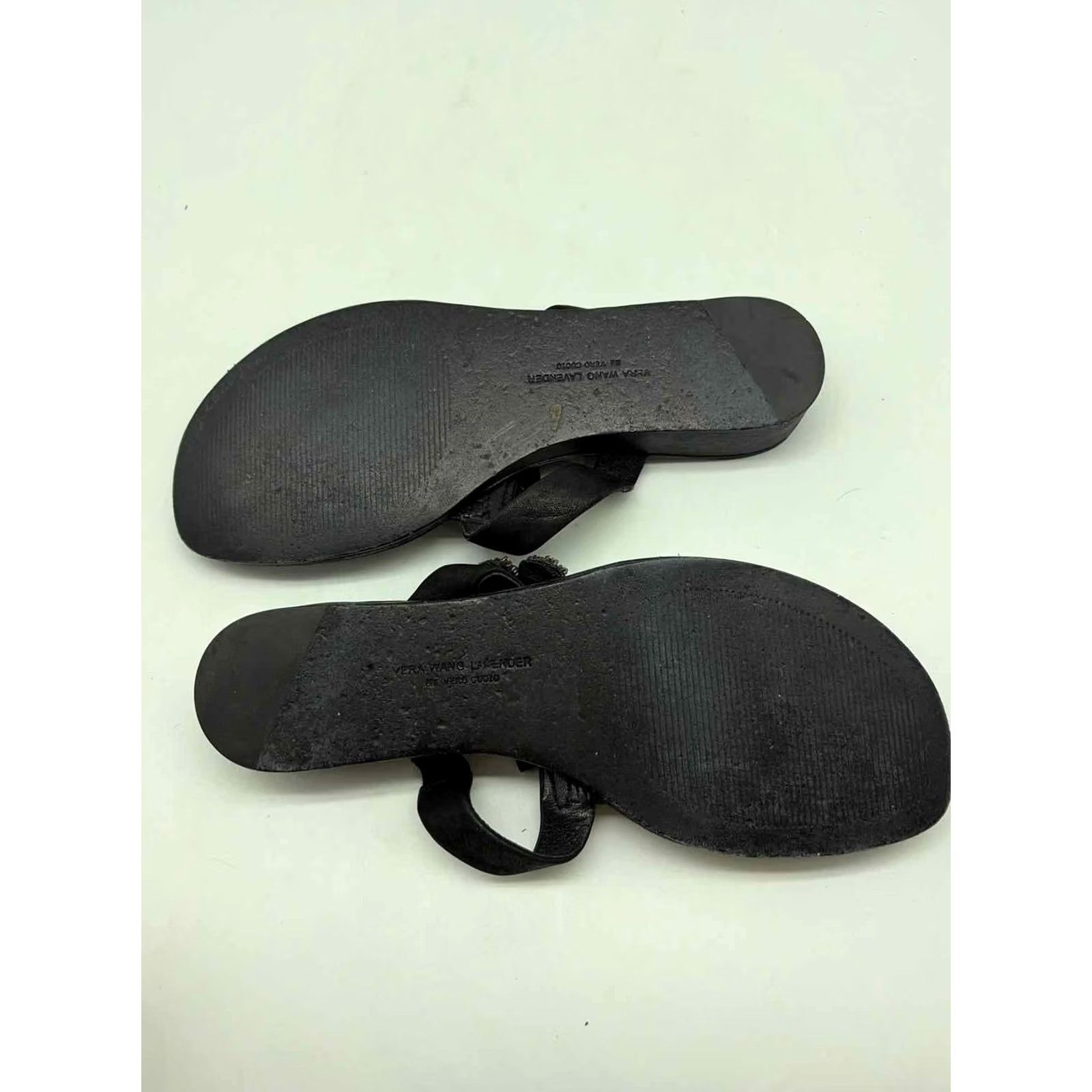 Vera Wang Vera Wang Lavender Black Size 8 Thong Sandals Size US 8 / IT 38 - 6 Thumbnail