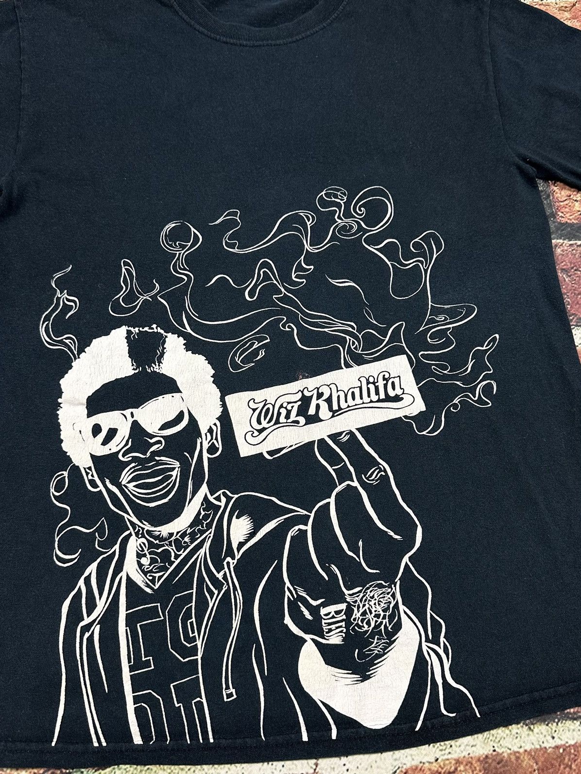 Rap Tees Rolling Paper WIZ KHALIFA T-Shirt Hip Hop Rap Joints Size US S / EU 44-46 / 1 - 3 Thumbnail