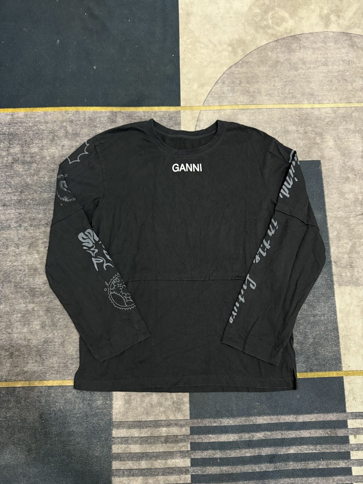 Japanese Brand GANNI LIVING THE FUTURE LONG SLEEVE Size US M / EU 48-50 / 2 - 1 Thumbnail