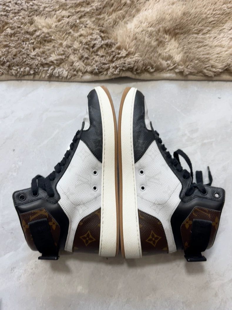 Louis Vuitton Louis Vuitton Canvas Lace-Up Round Toe High Top Fashion Bo Size US 6 / EU 39 - 3 Thumbnail